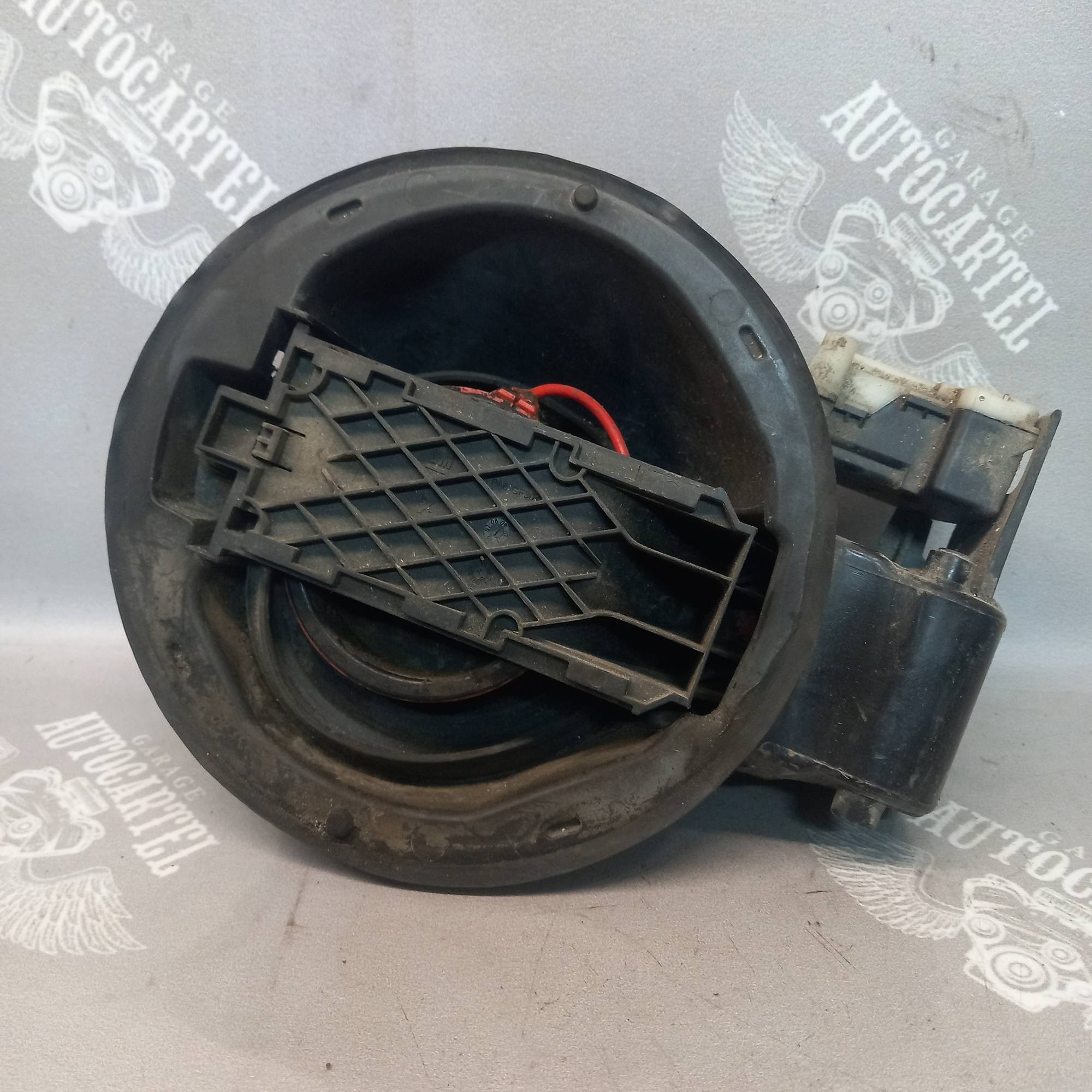 Корпус лючка бензобака без кришки OPEL Insignia (0G-A) 09-17 13244482
