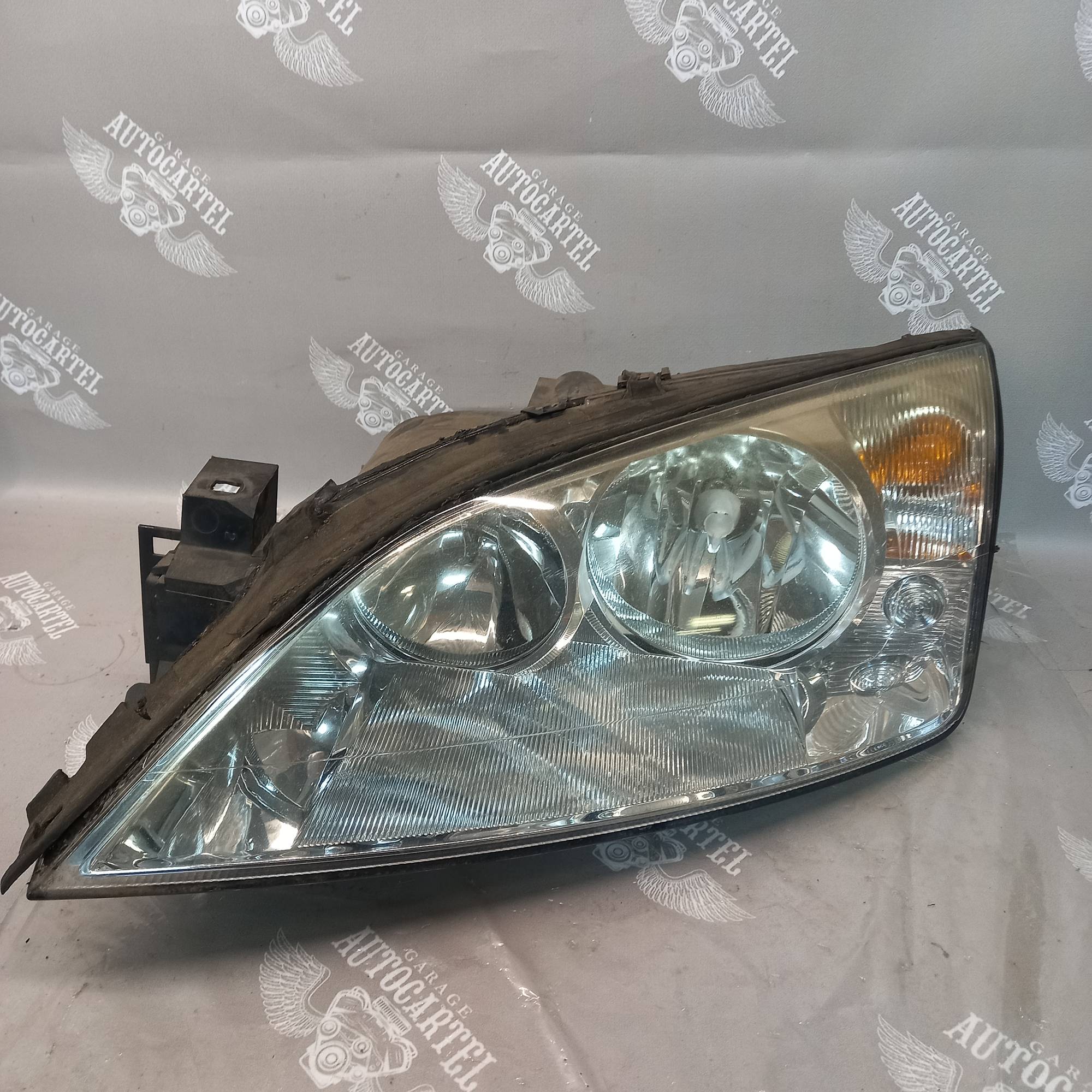Фара передня ліва для Ford Mondeo 3, 2000-2007, 1s7113006am