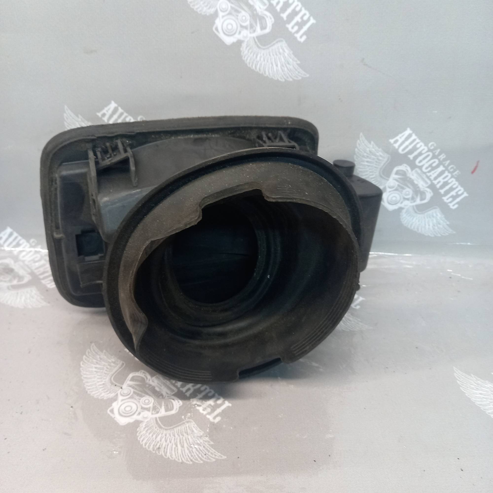 Лючок паливного баку Bmw e90 e91 7073961, 21529818