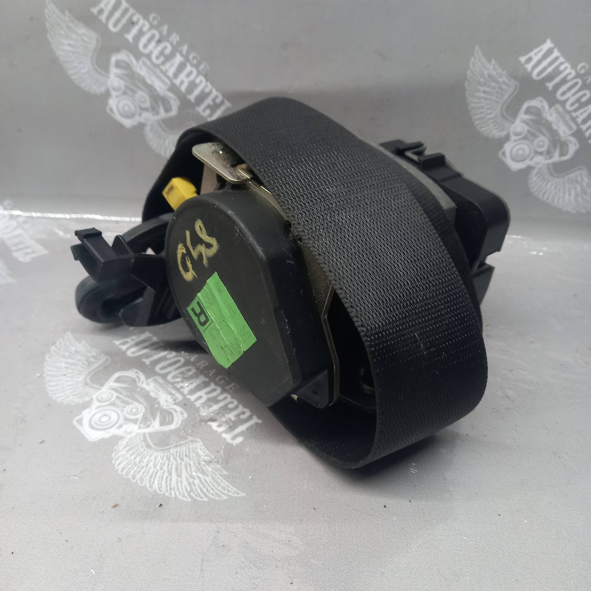 Ремінь безпеки лівий перед mercedes clk230 w208 2088602685