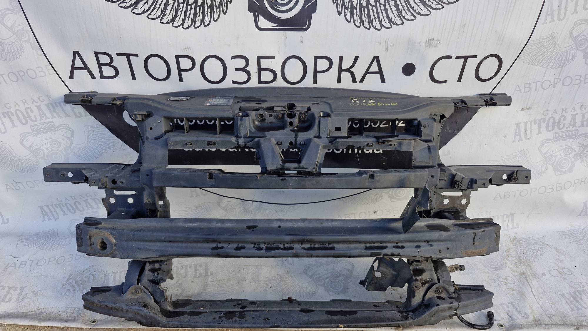Панель передня (телевізор) Volkswagen Caddy 3 Touran 2004-2010 1t0805303a