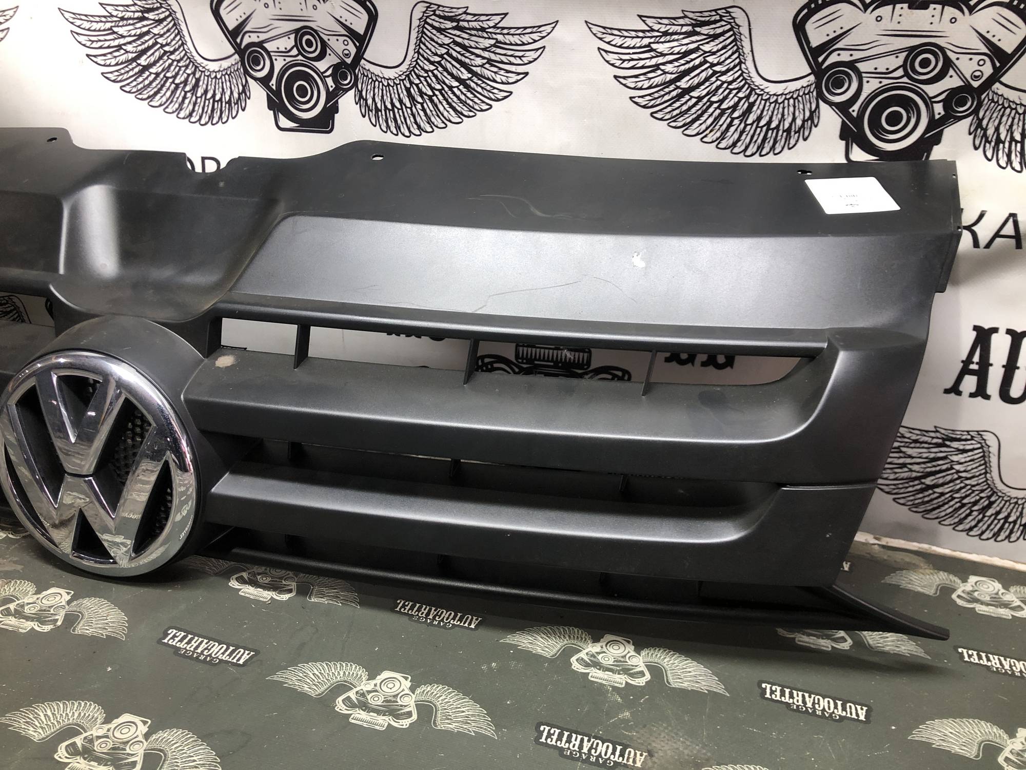 7E08536539B9 Решітка радіатора Volkswagen T5