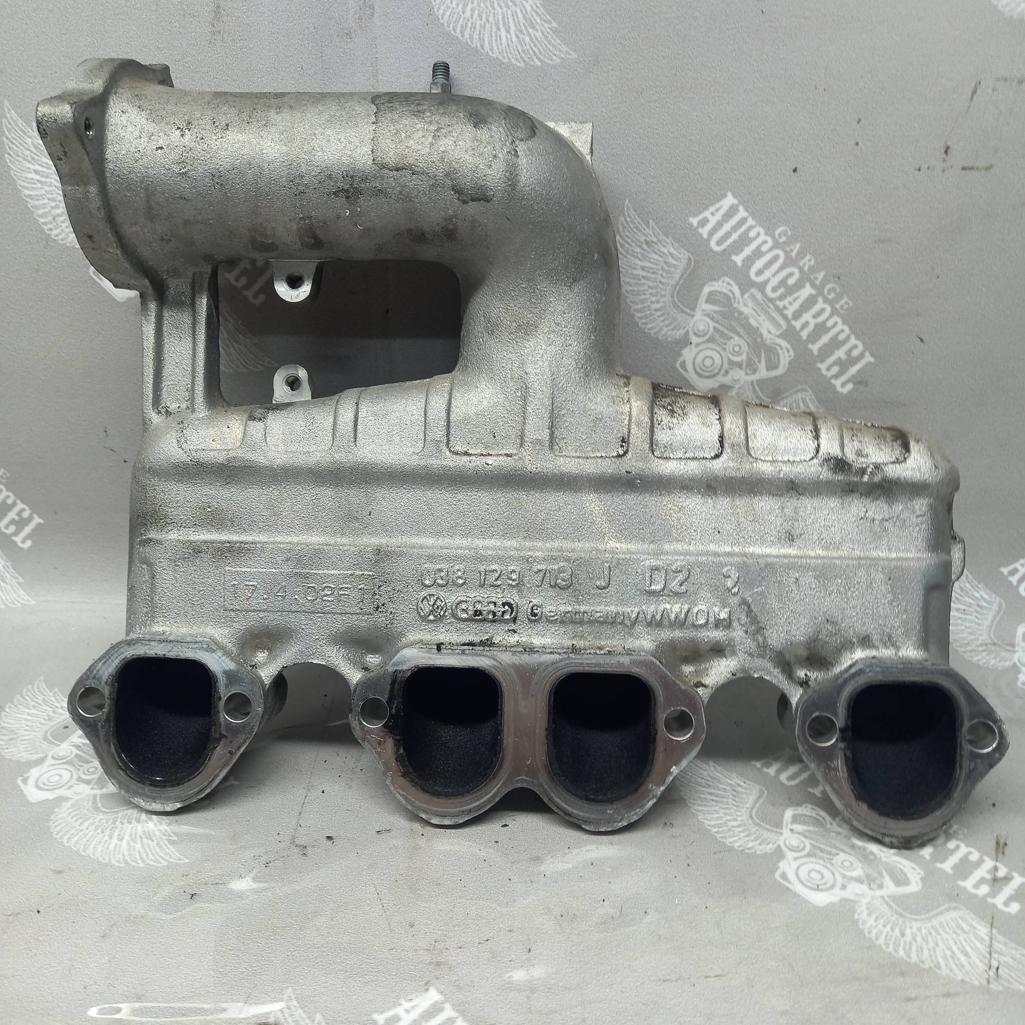 Впускний колектор 1,9 038129713J для VW Golf IV 1998-2004 038129713j
