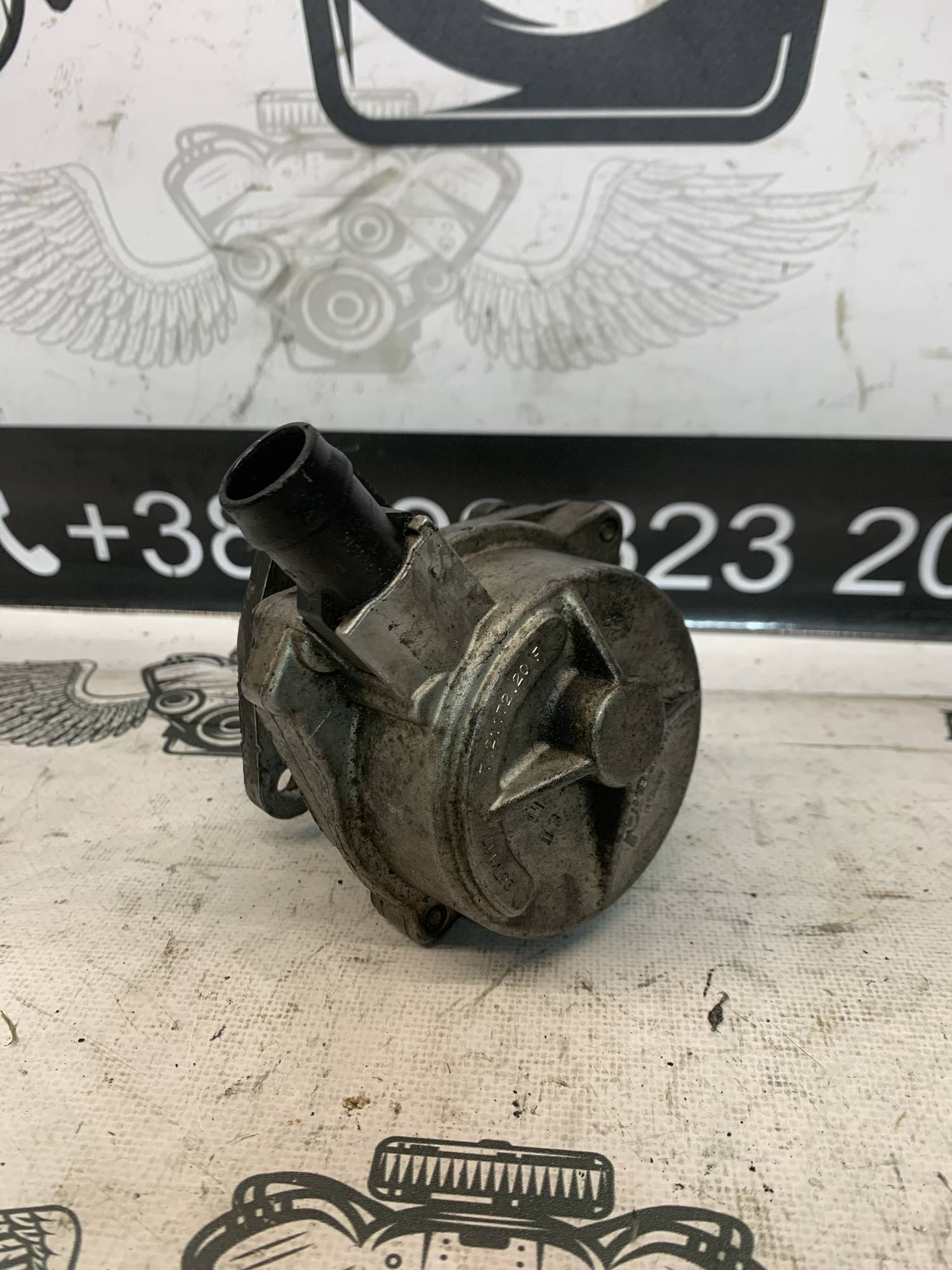 Вакуумний насос Renault Scenic Clio 1.9 dci 7.21172.20