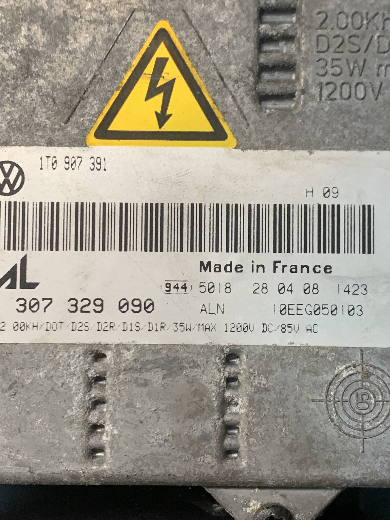 Фара ліва передня ксенон Volkswagen Golf 5 TYC 20-b258, 1t0907391