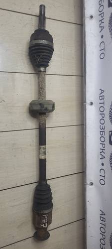 Полуось передня права 1.4 8V Logan (04-) RENAULT 8201045819