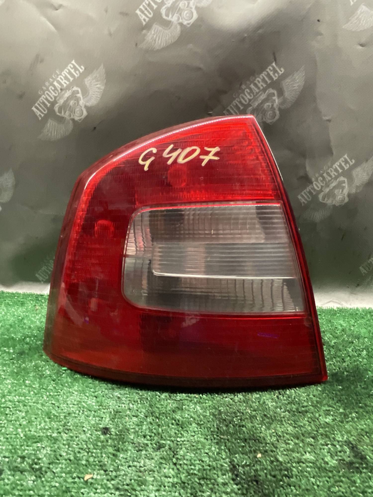 Ліхтар задній лівий Skoda Octavia A5 ліфтбек рестайл 1z5945095b