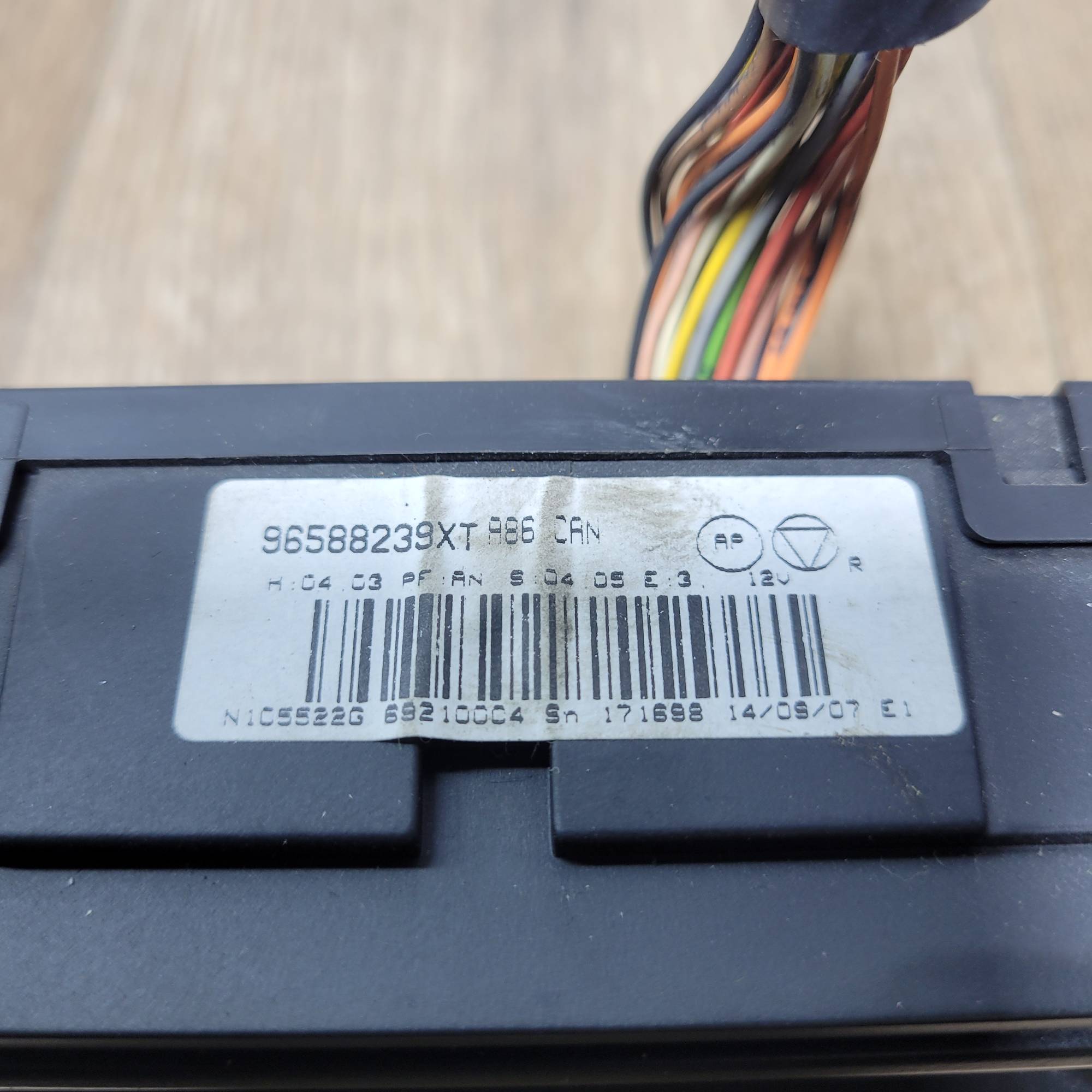 БЛОК УПРАВЛІННЯ ПІЧКОЮ КЛІМАТ CITROEN C3 02-09 96588239XT
