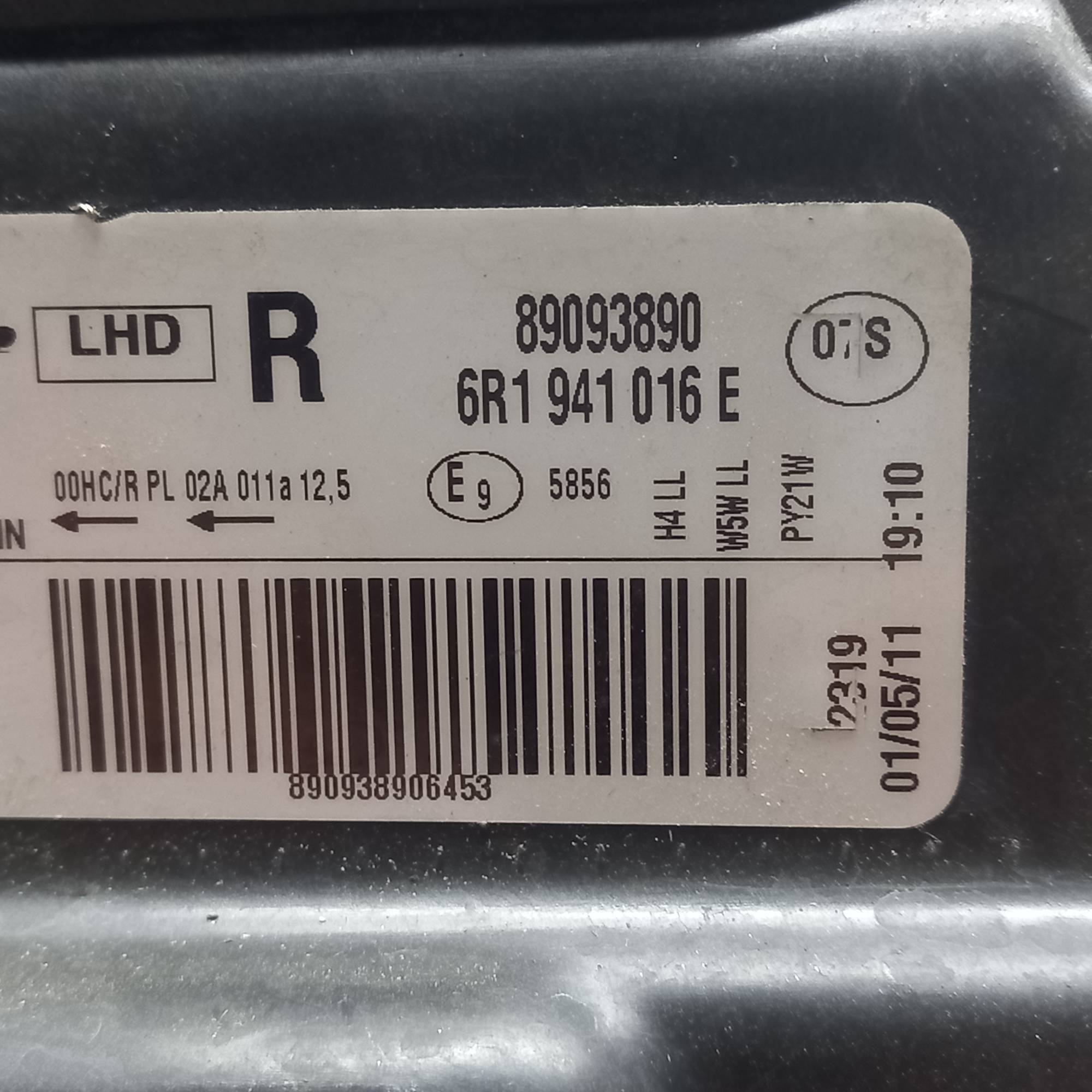 Фара передня права Volkswagen Polo Sedan 09-15 6R1941016E