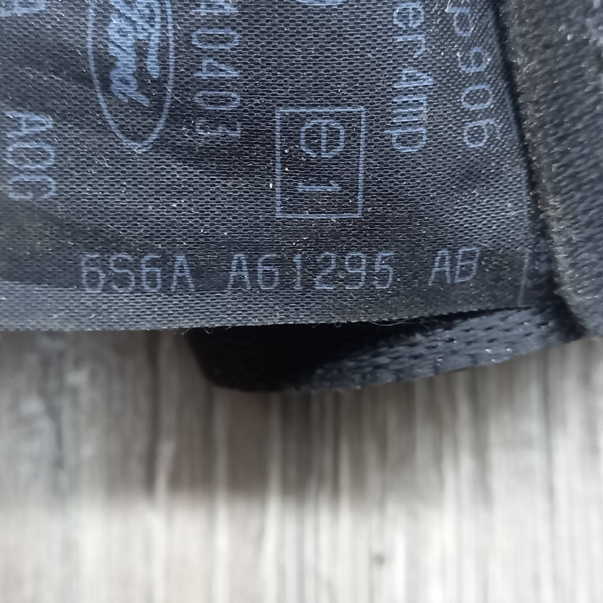 Ремінь безпеки передній лівий Ford Fiesta 02-09, 6s6aa61295ab
