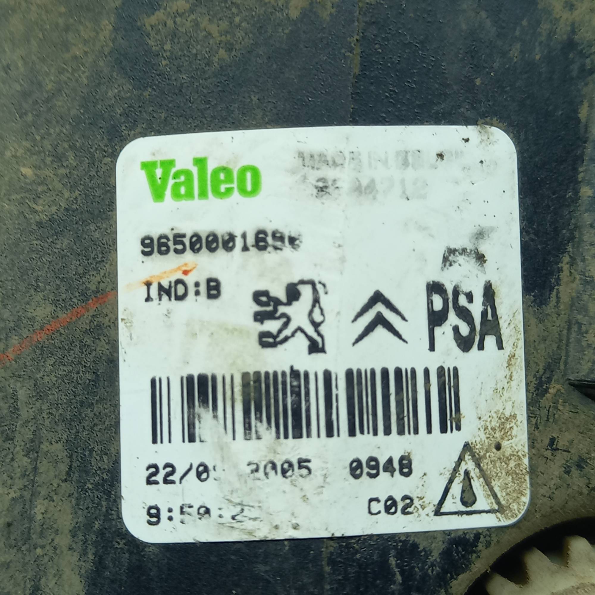9650001680, Фара протитуманна ліва CITROEN C4 3D (04-08 г.)