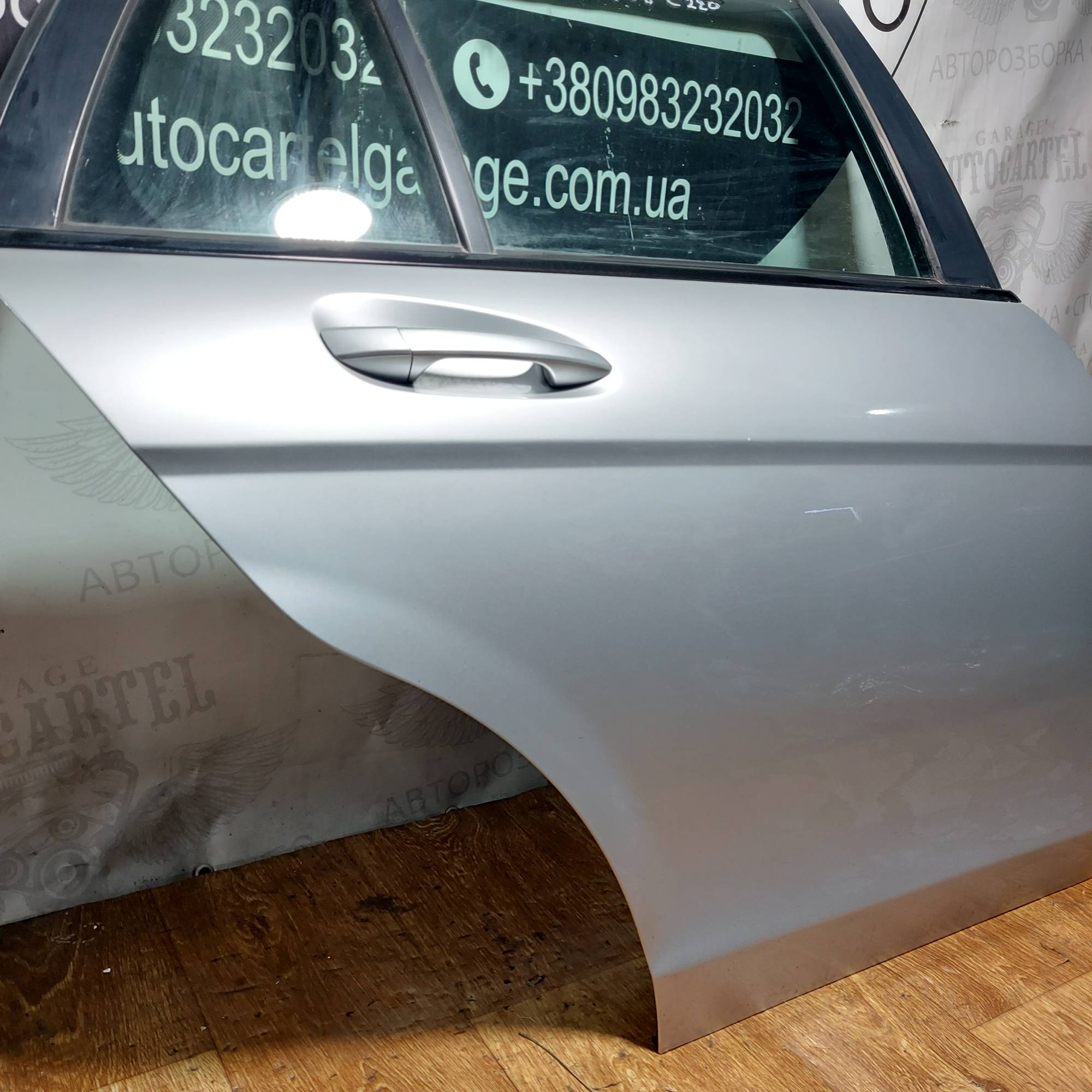 Дверка задня права mercedes w204 2007—2014 універсал 21341717