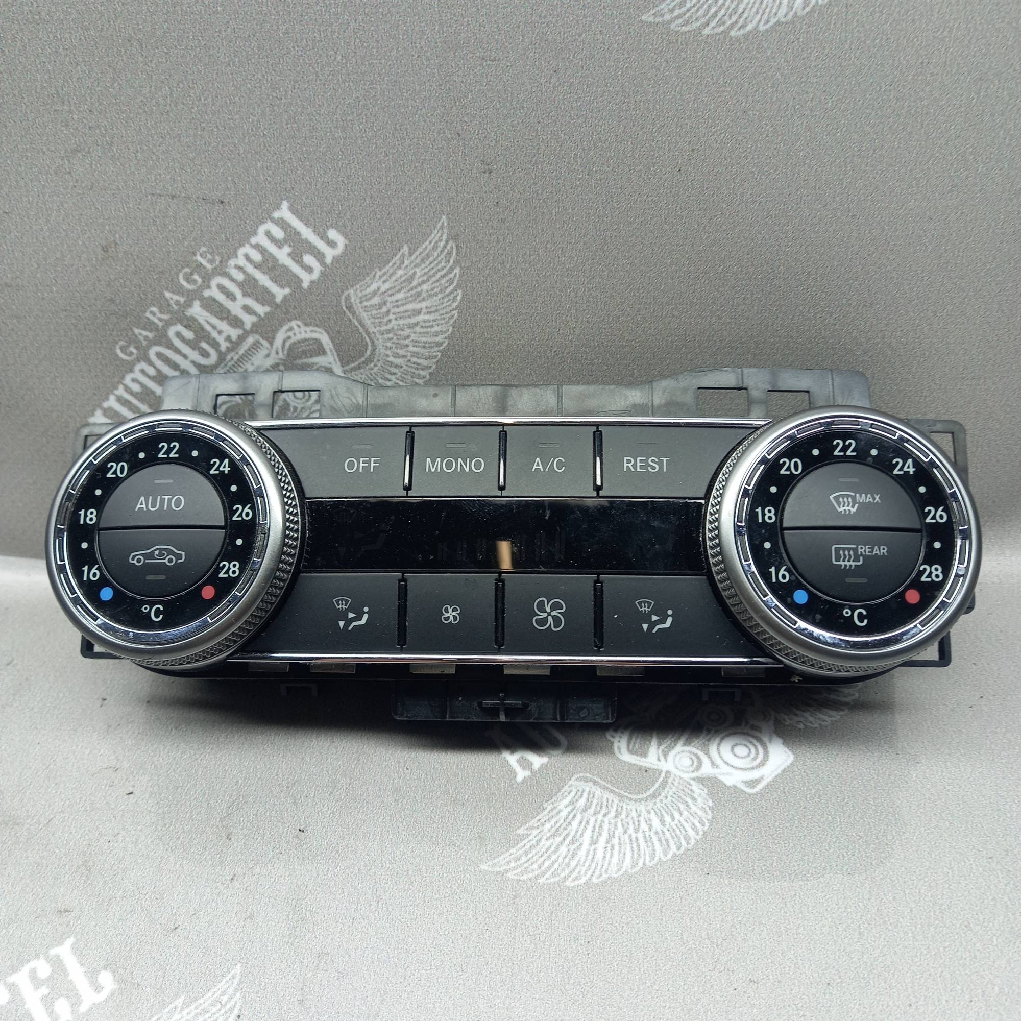 2048305890 Блок управління кліматом для Mercedes C-Class Блок управління кліматом для Mercedes C-Class W204