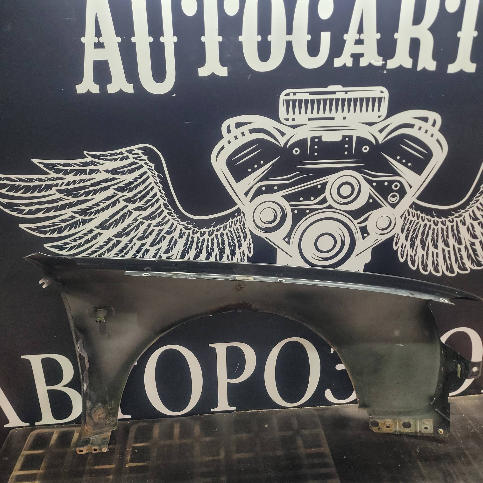 Крило переднє ліве Audi A6 C6 2004-2011 21396533