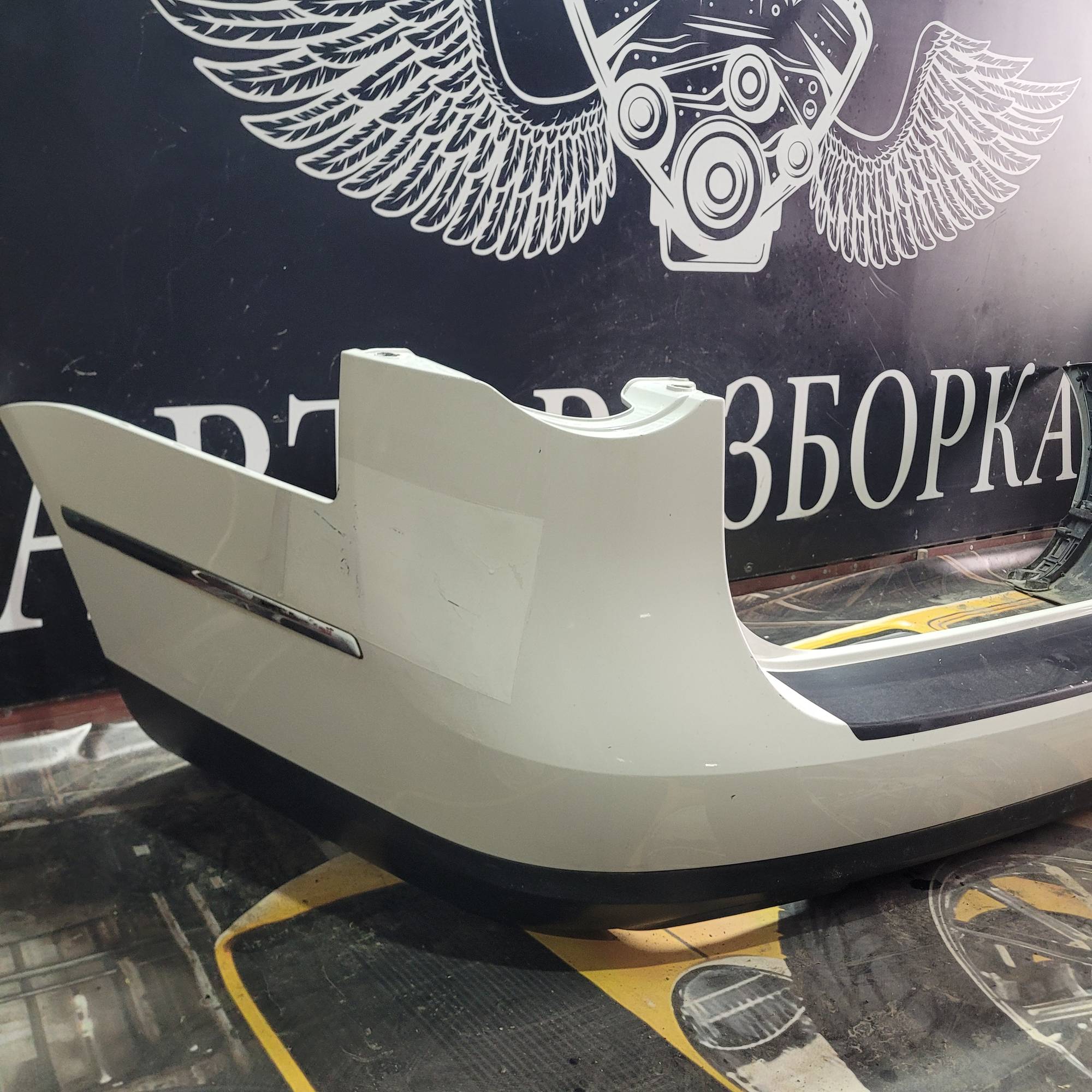 Бампер задній Volkswagen Passat B6 2005-2010 lb9a універсал 21415357