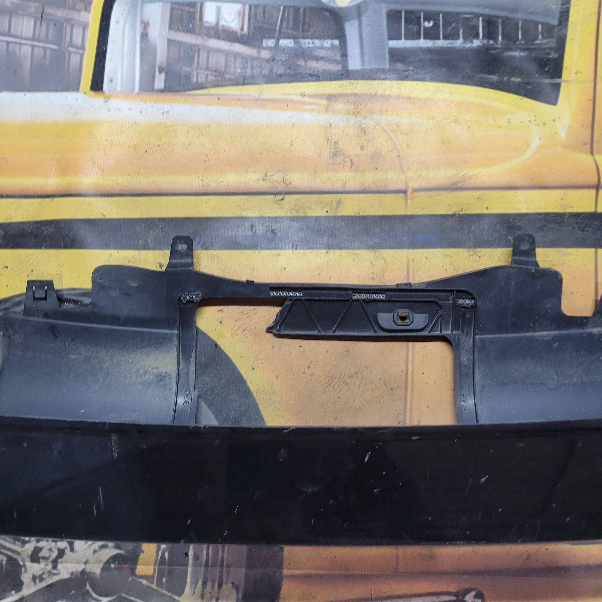 Бампер задній VolkswagenPassat B6 2005-2010 21415395