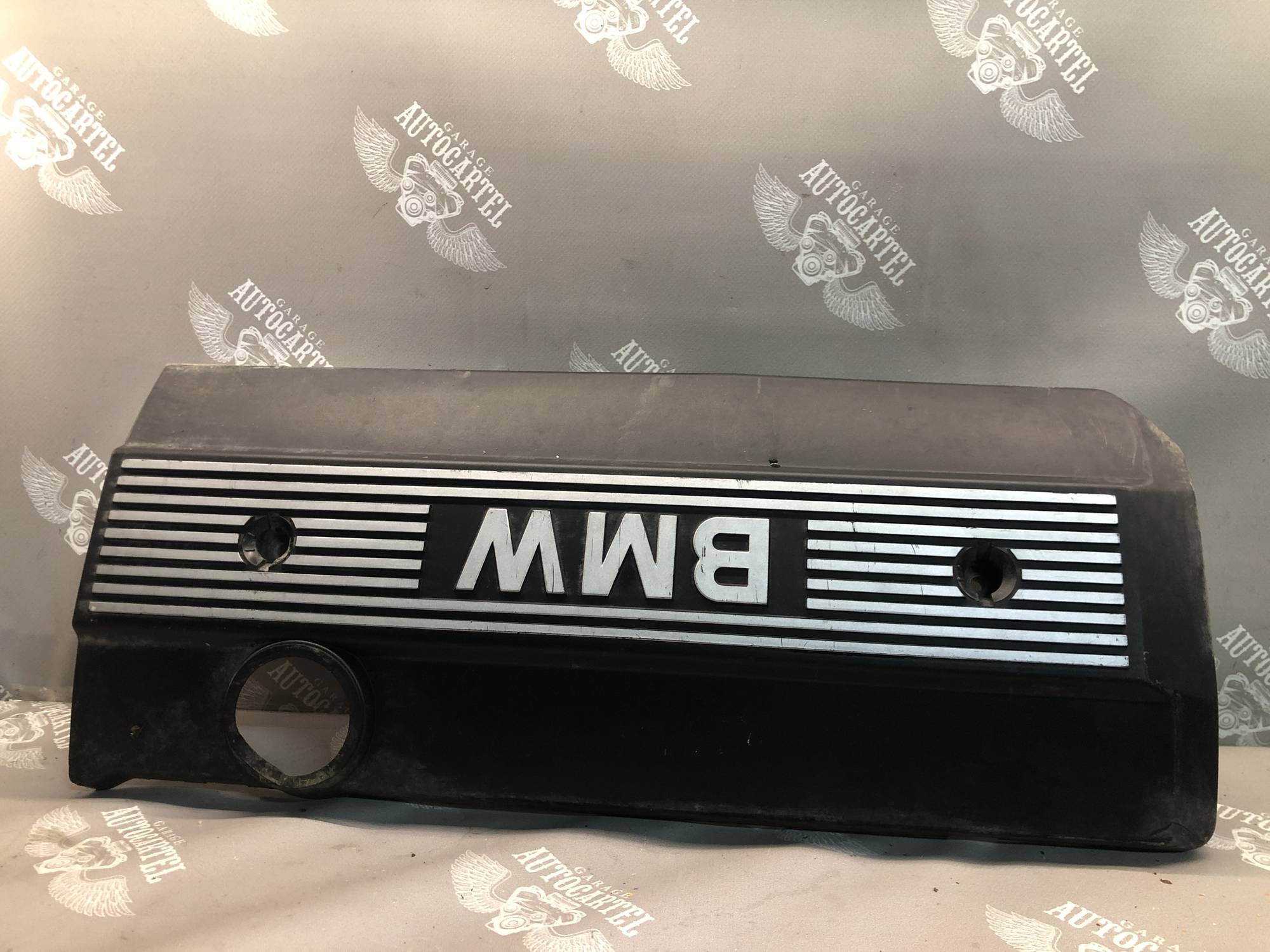 11121710781 Декоративна кришка двигуна BMW 5 E39