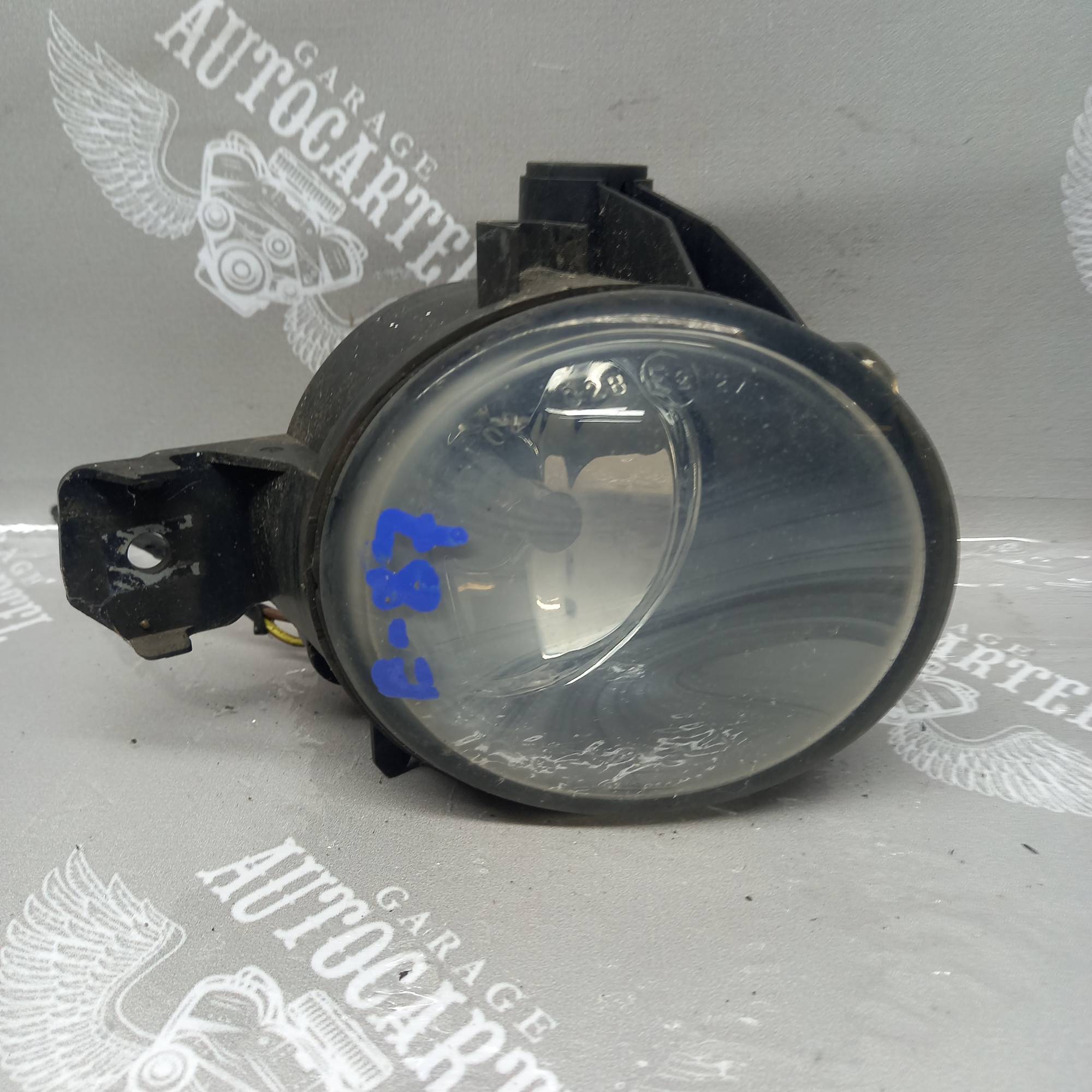 Протитуманна фара права Bmw 1 e81 e87 69244656, 89203661