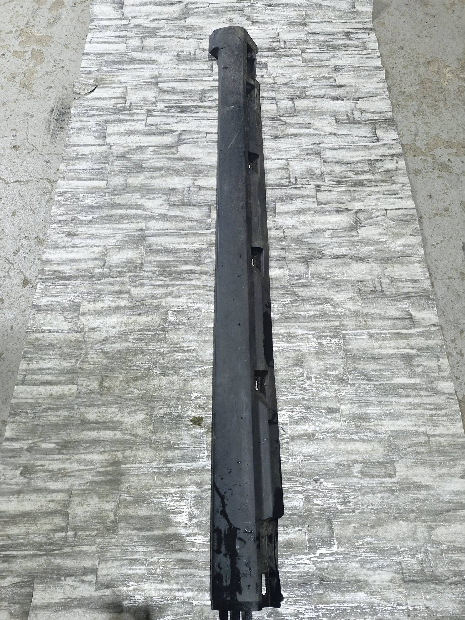 3c0853856b Бокова накладка поріг права Volkswagen passat b6