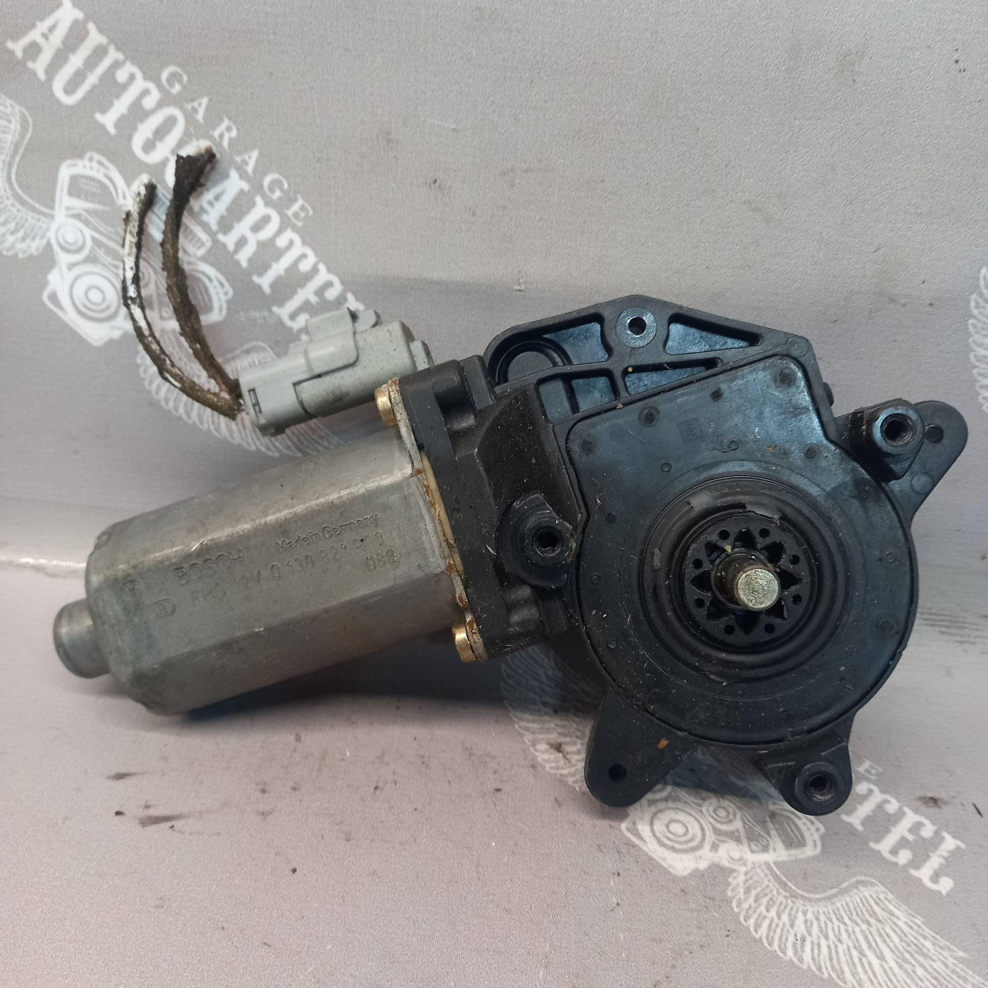 0130821900 Моторчик склопідйомника передній правий Citroen Xsara Picasso 1999-2012