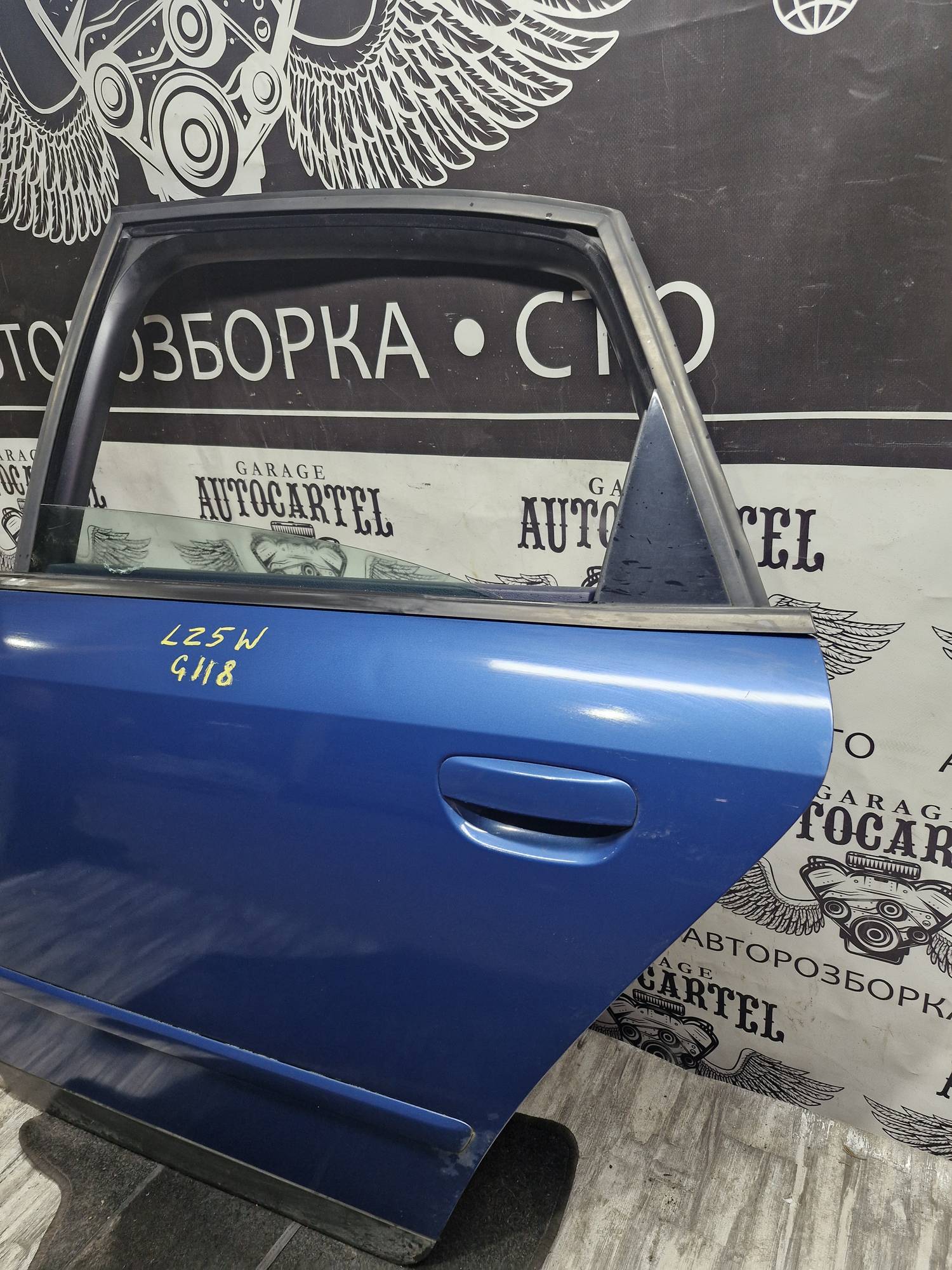 Дверка задня ліва Audi A4 B7 lz5w седан A4 B7 2004-2007 21566653