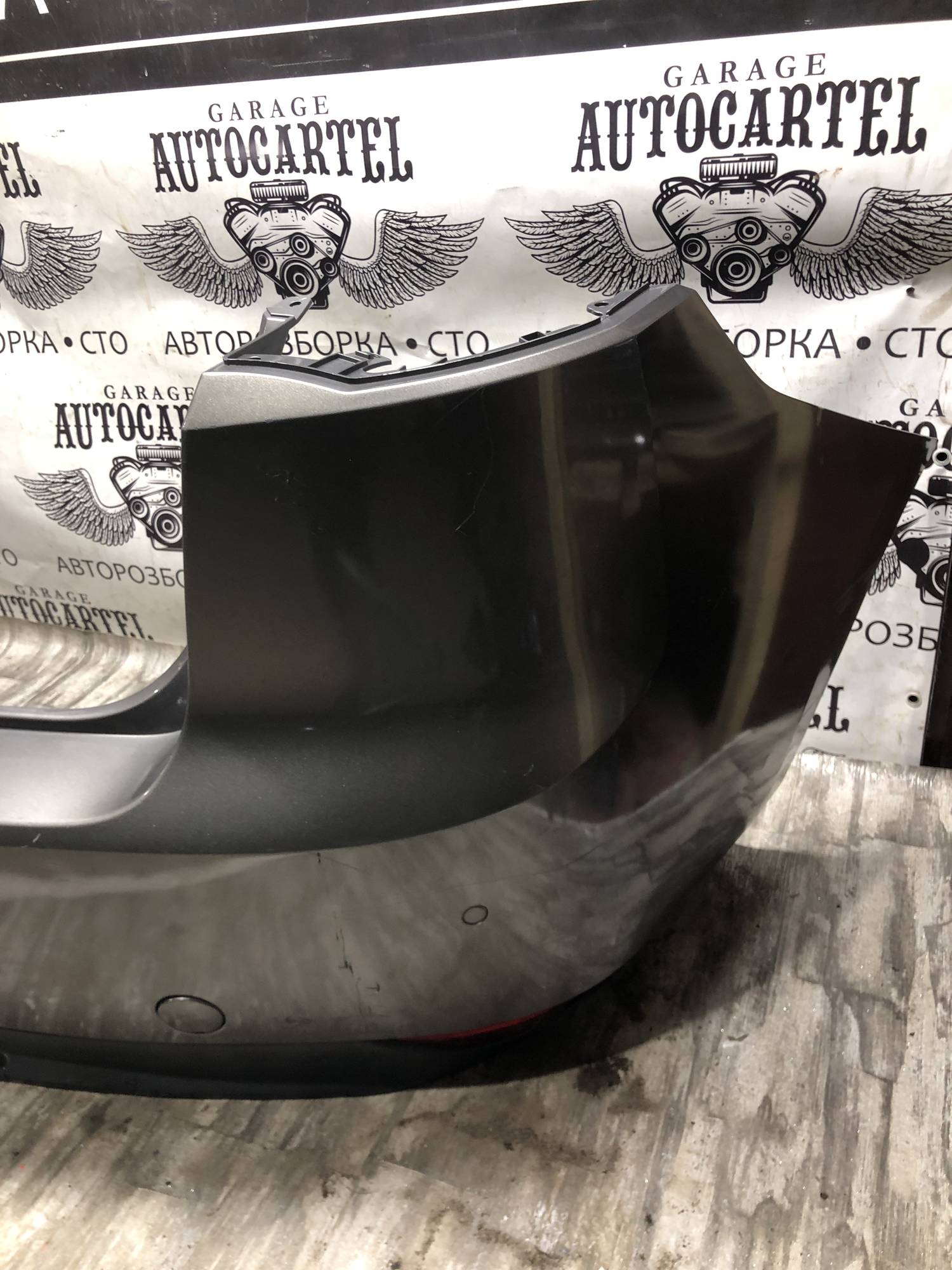 Бампер задній Renault Laguna 3 2007-2015 21649400
