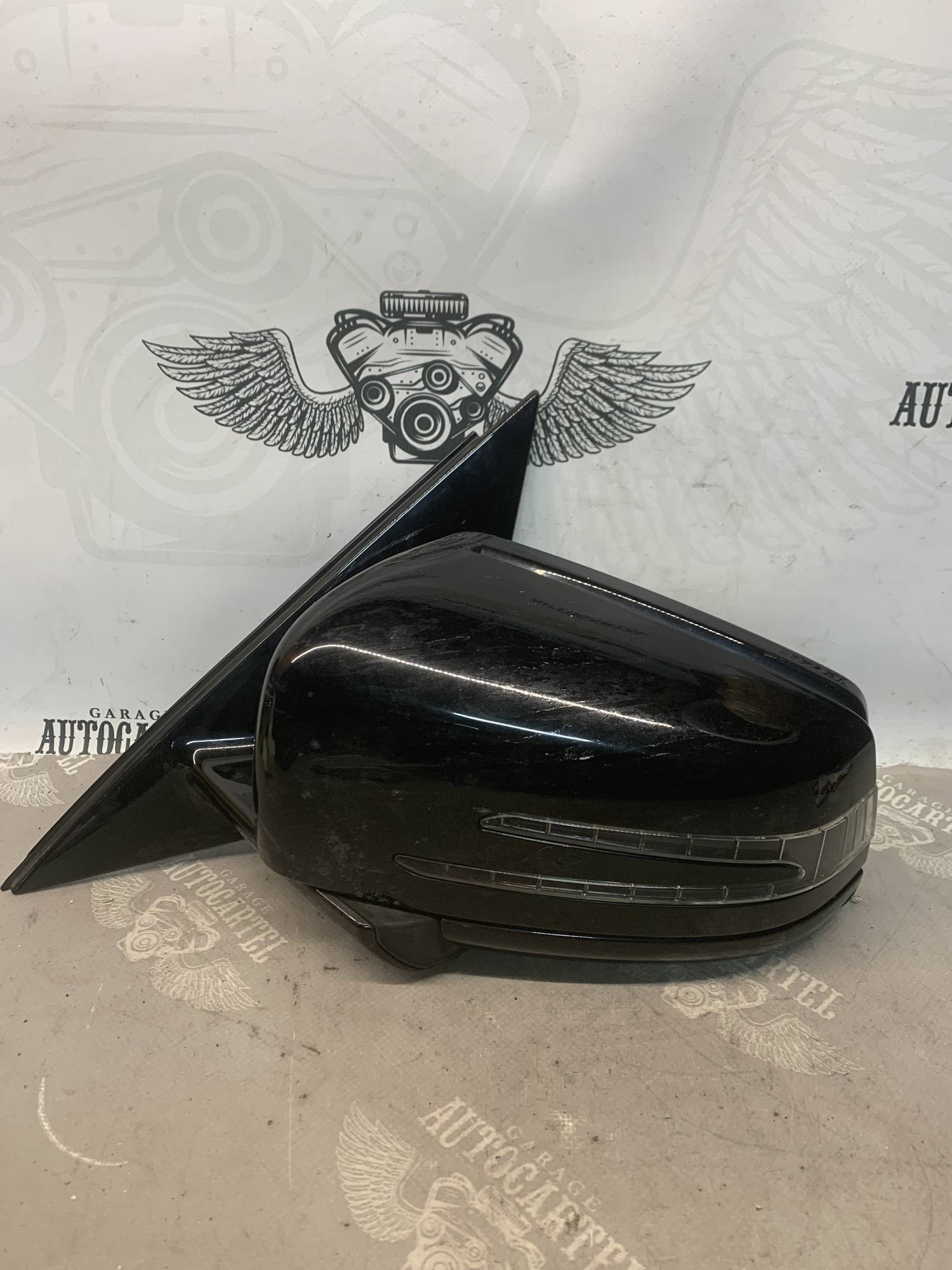 Дзеркало зовнішнє ліве mercedes w212 9+4pin a3159443,21744501