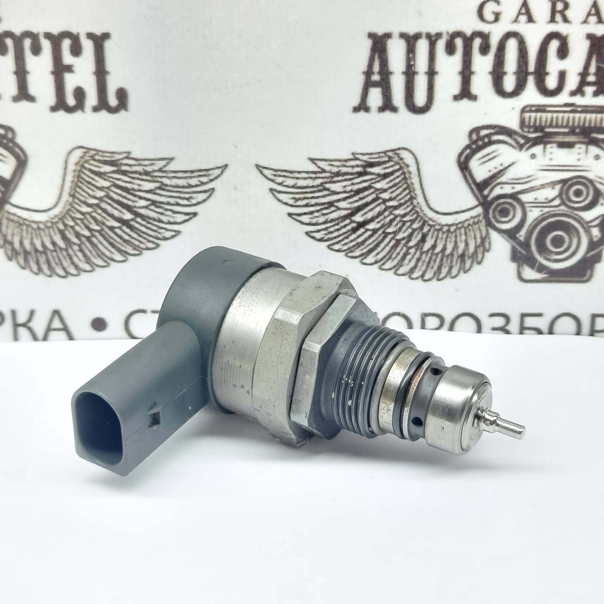 Регулятор тиску палива Skoda Fabia II 2.0TDI 057130764AB