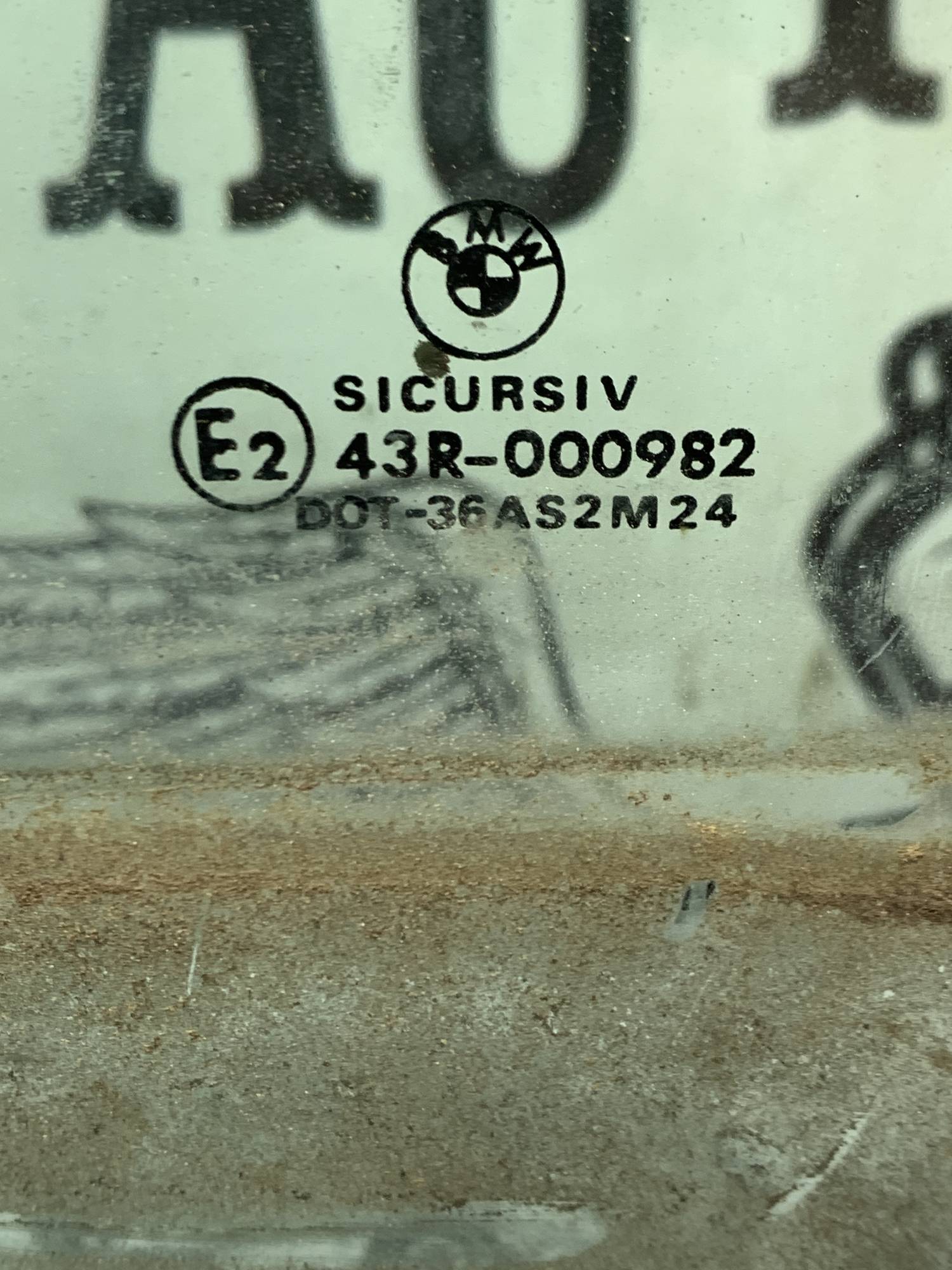 Скло дверей переднє ліве BMW E39 43r-000982, 21802409