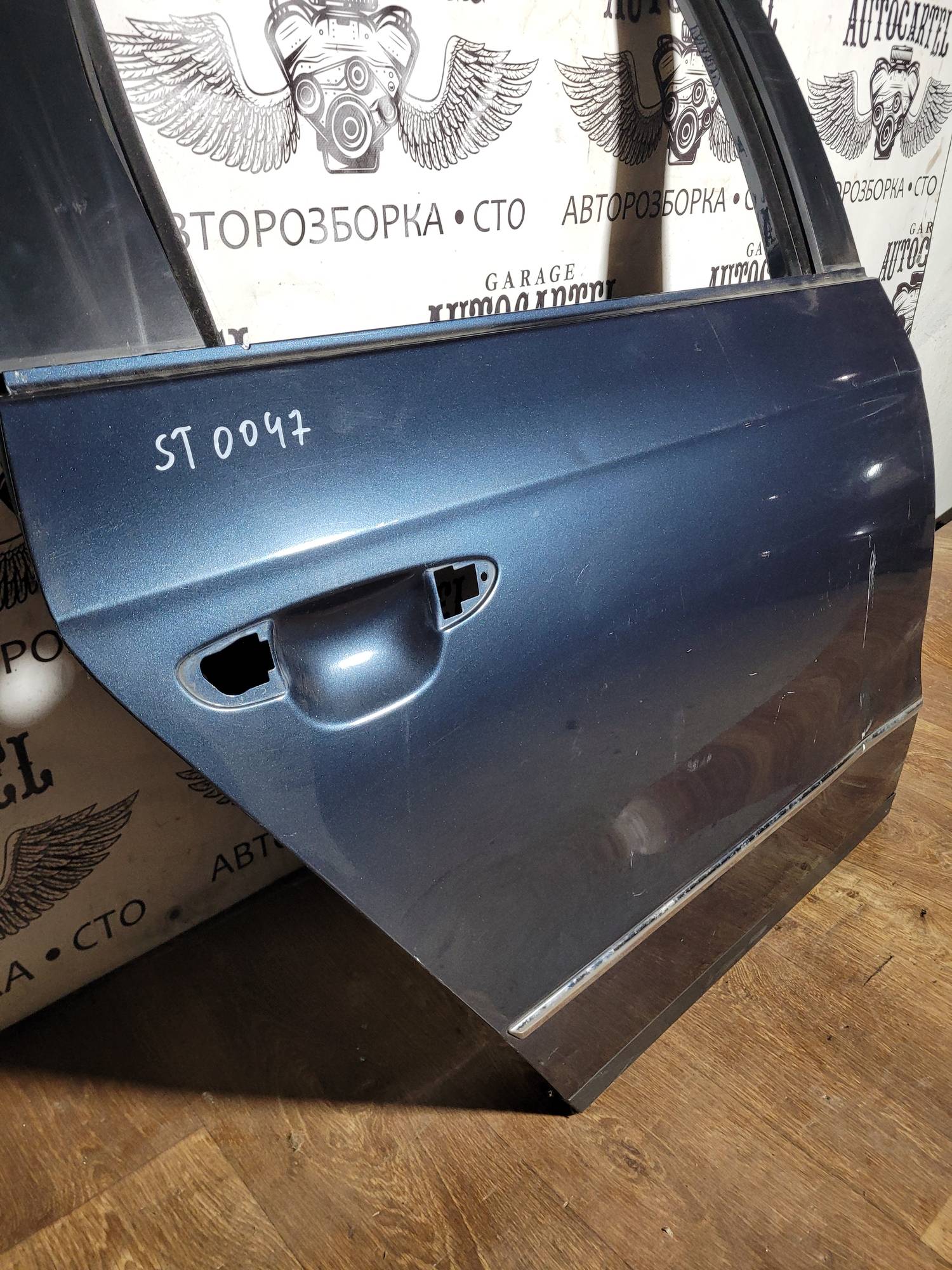 Дверка задня права Volkswagen Passat B6 універсал 2005-2010 st0047