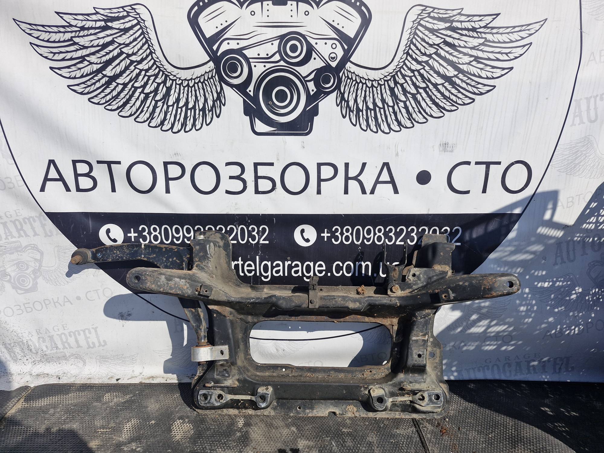 Підрамник передній , Передній підрамник Citroen C4 під бензиновий двигун