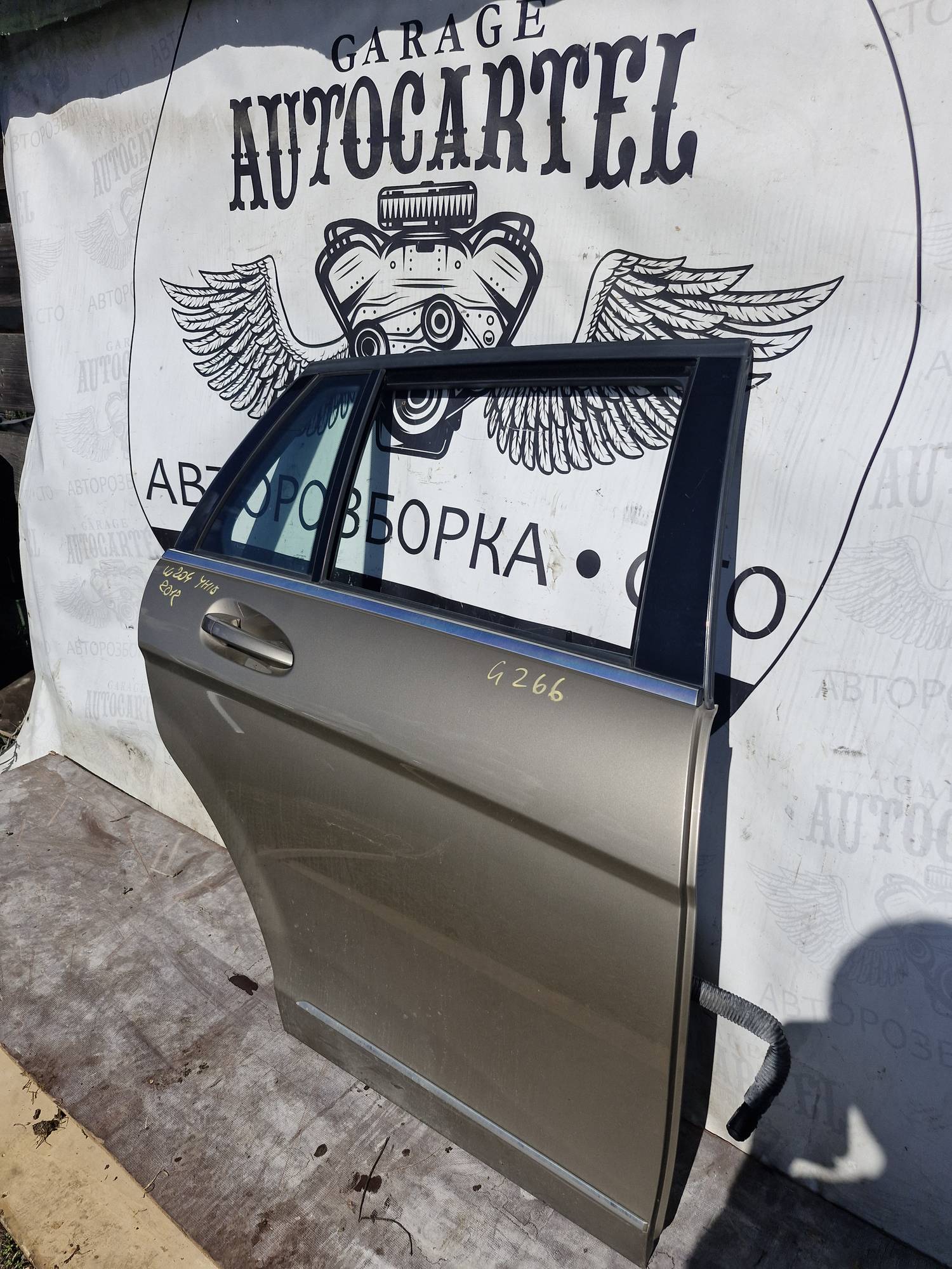 Дверка задня права Mercedes W204 21870613