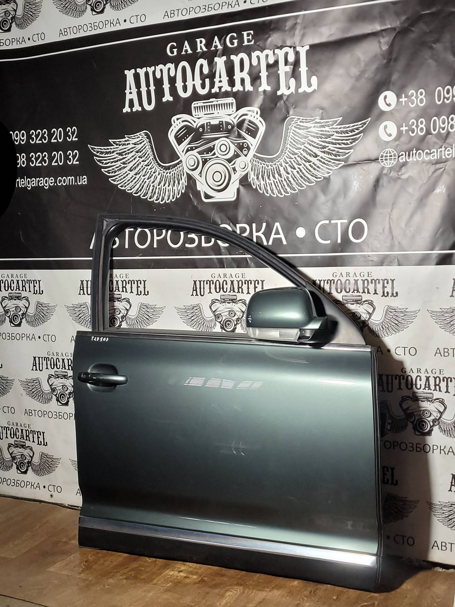Дверка передня права Volkswagen touareg 2002-2010 t27503