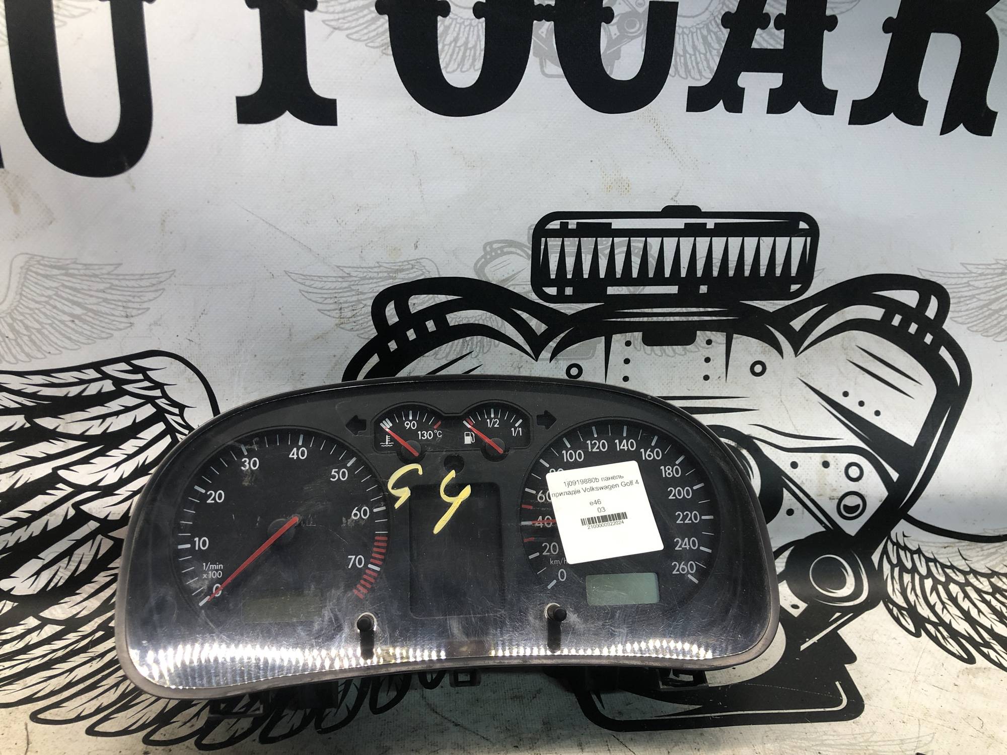 1j0919880b панель приладів Volkswagen Golf 4