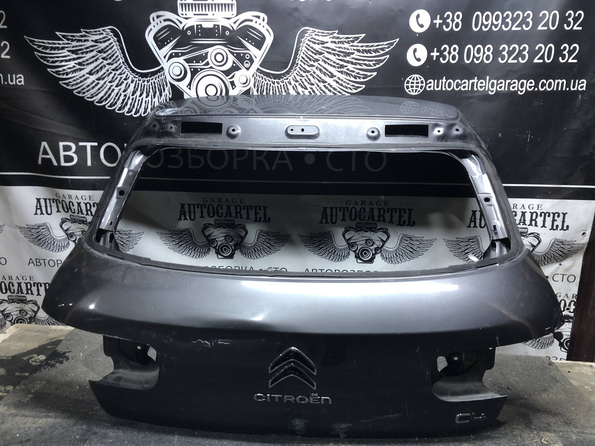 Задня ляда кришка багажника Citroen c4 21941160