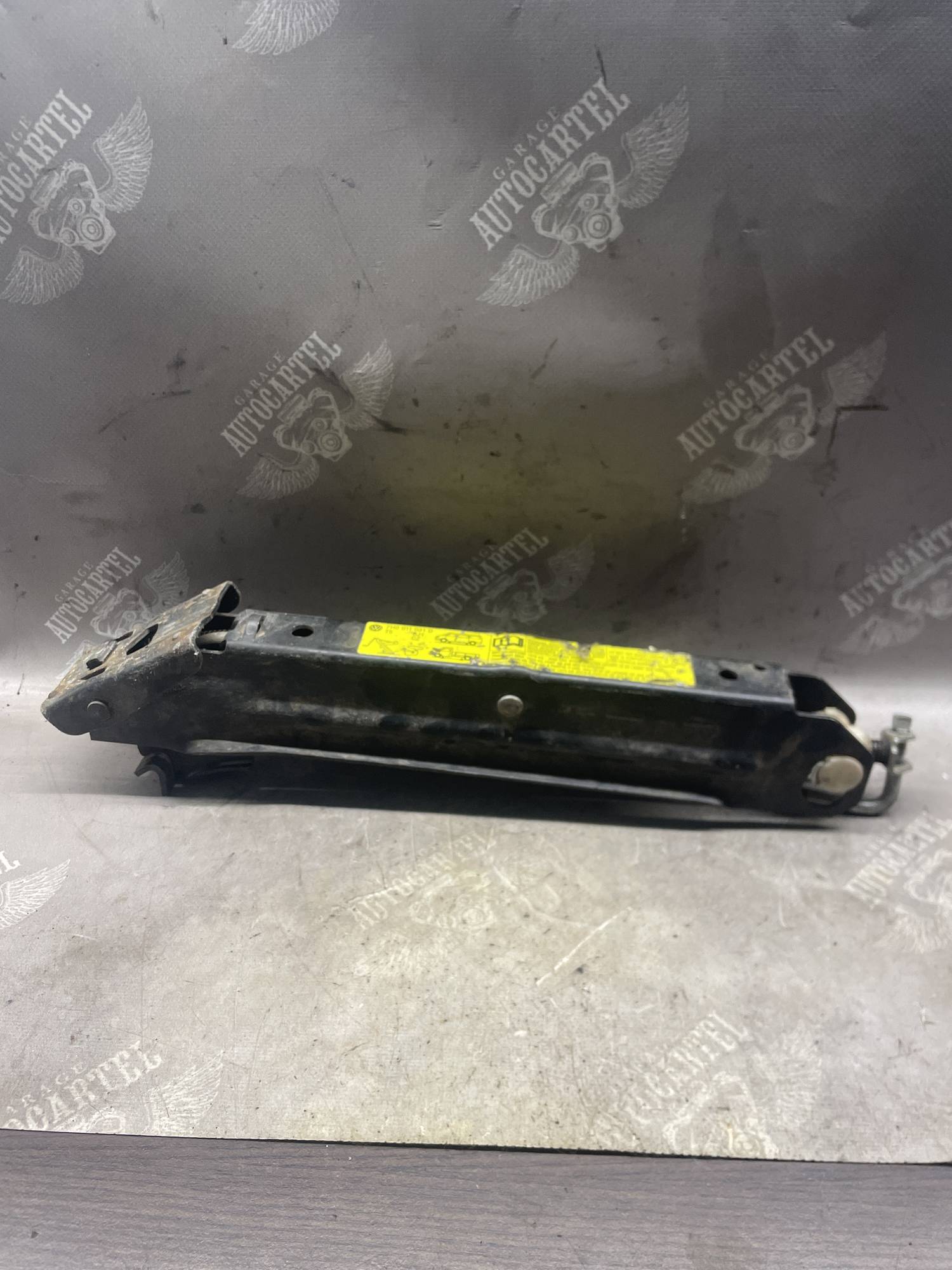Домкрат механічний Volkswagen Transporter T5 7h0011031d