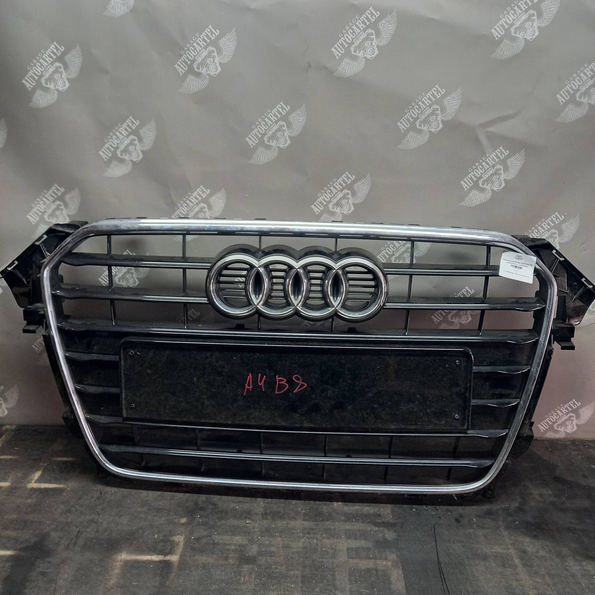 Решітка радіатора AUDI A4 B8 8k0853651e, 21483059