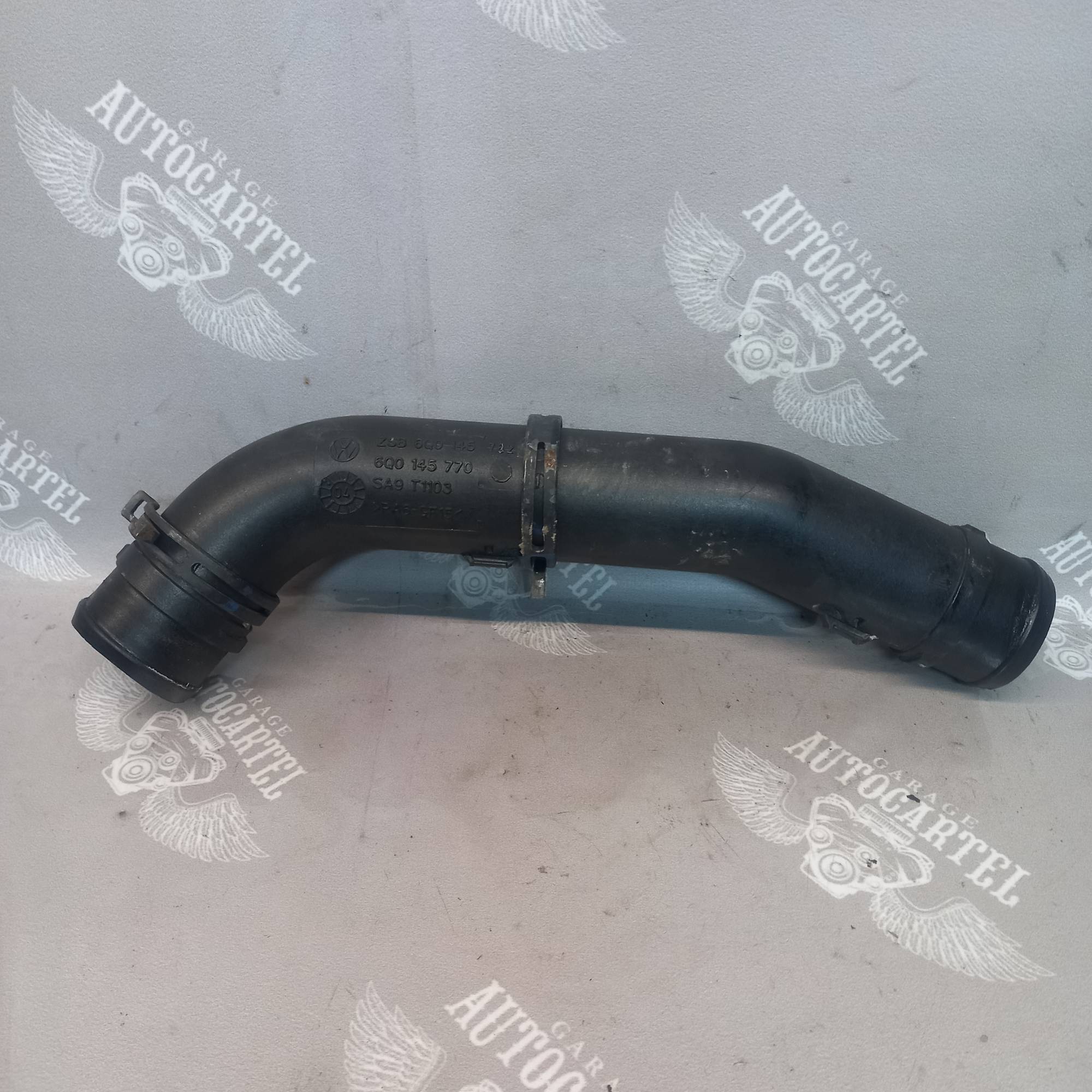 Патрубок інтеркулера VW Polo Skoda Fabia 1.4tdi 6q0145770