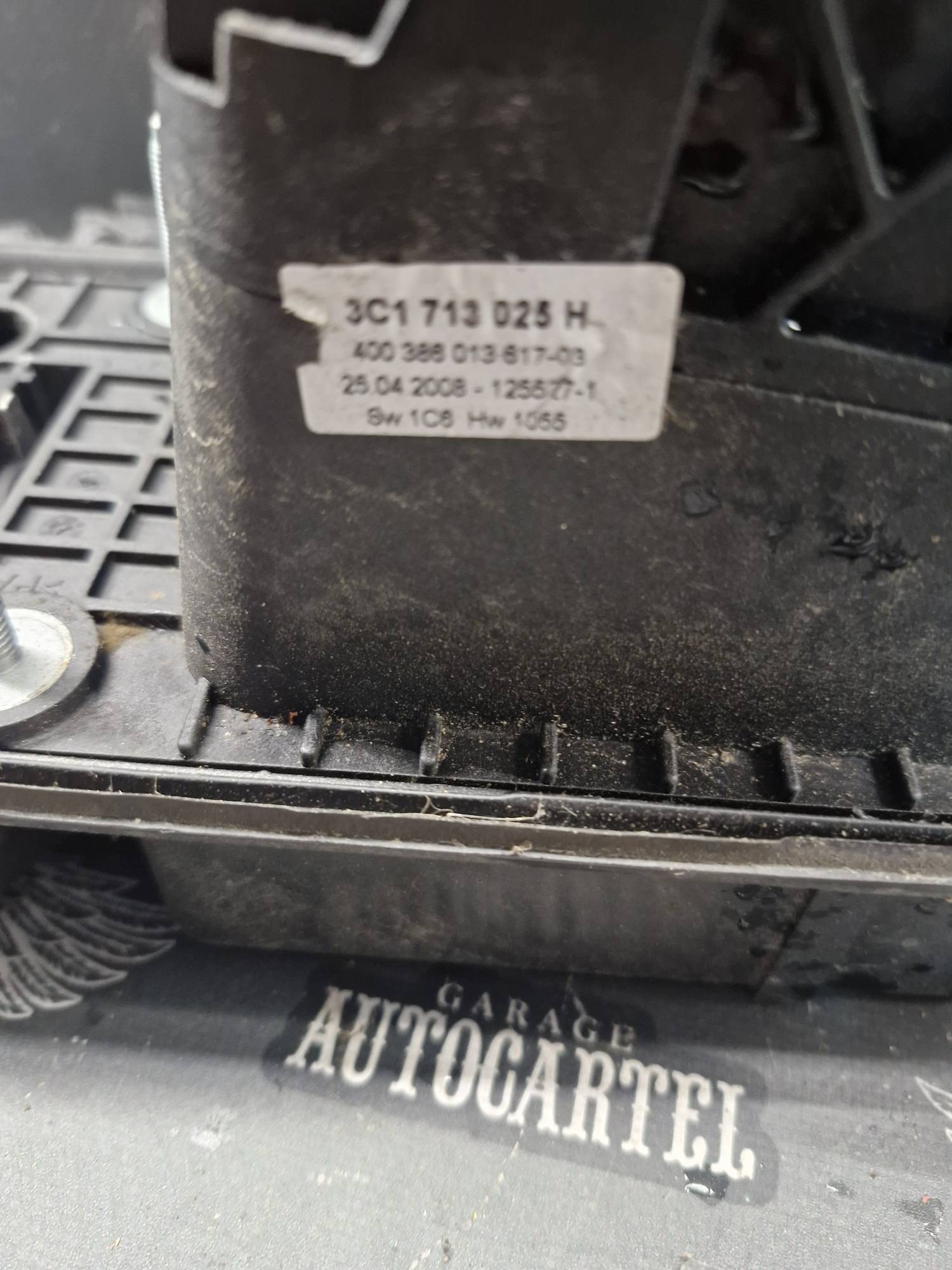 1k0713061 /3c1713025h Куліса АКПП/тяги куліси 1K0713061 для VW Golf V Skoda A5 2004-2009