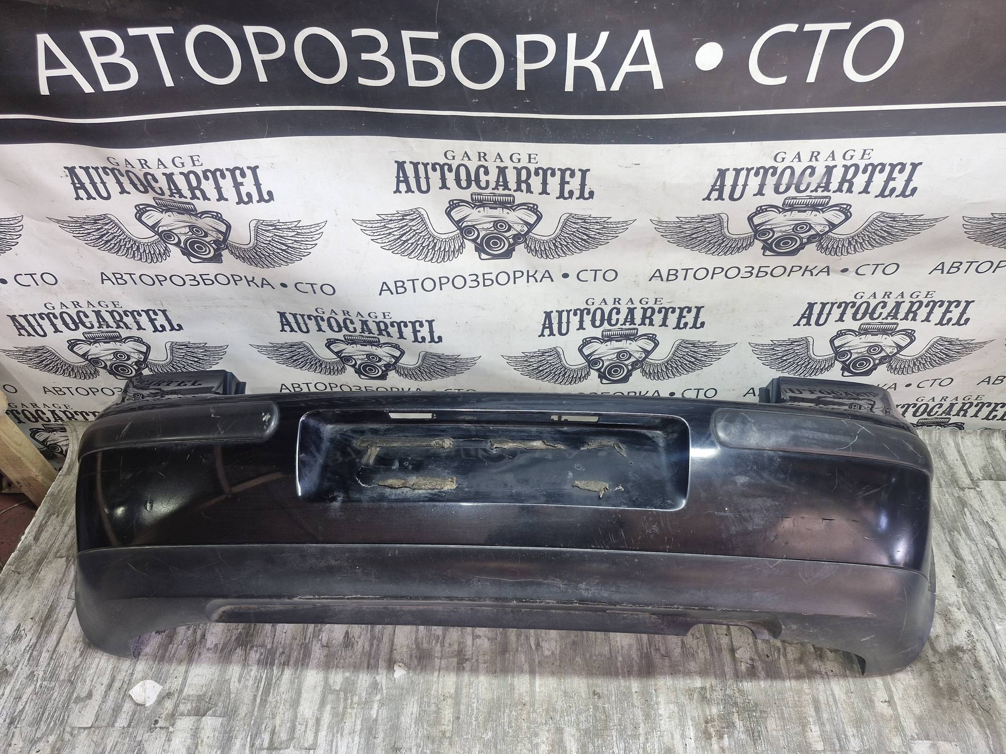 1j6807521 Бампер задній 1J6807417, 1J6807521 Volkswagen Golf 4 хетчбек 1998-2006