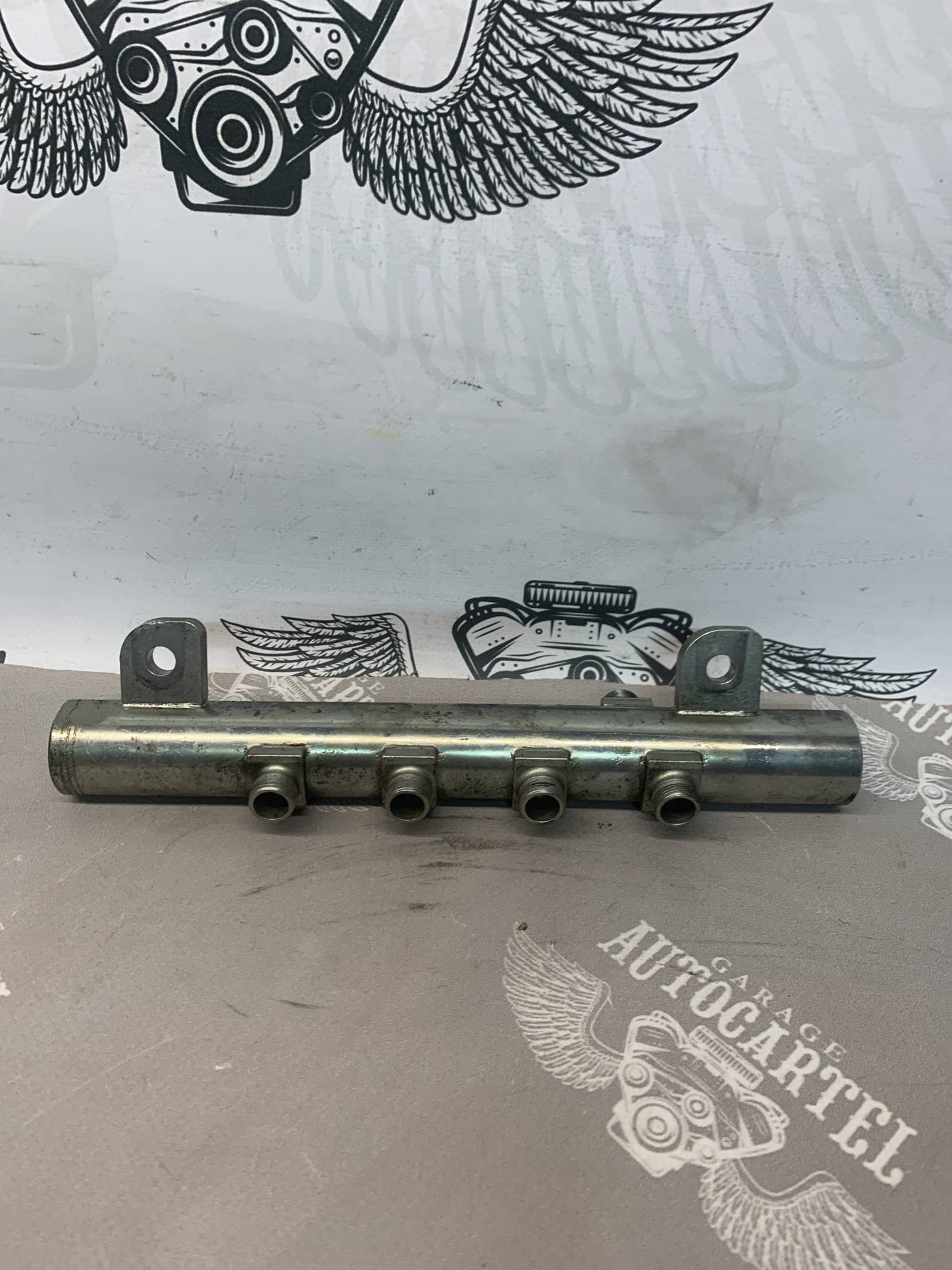 Паливна рейка Opel Vectra C zafira b 1.9 cdti 55197372