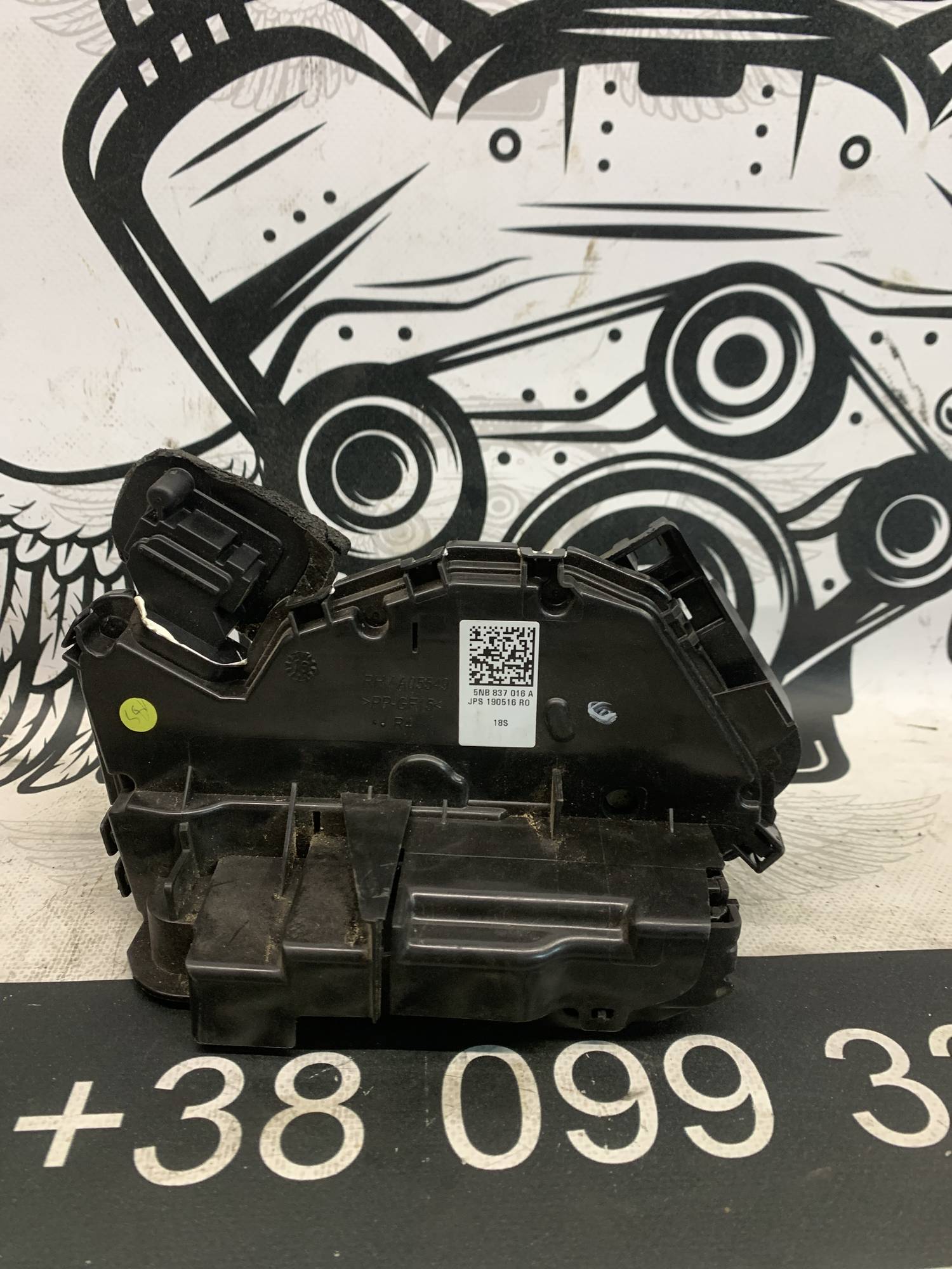 Замок двері передньої правої VW TIGUAN 5nb837016a