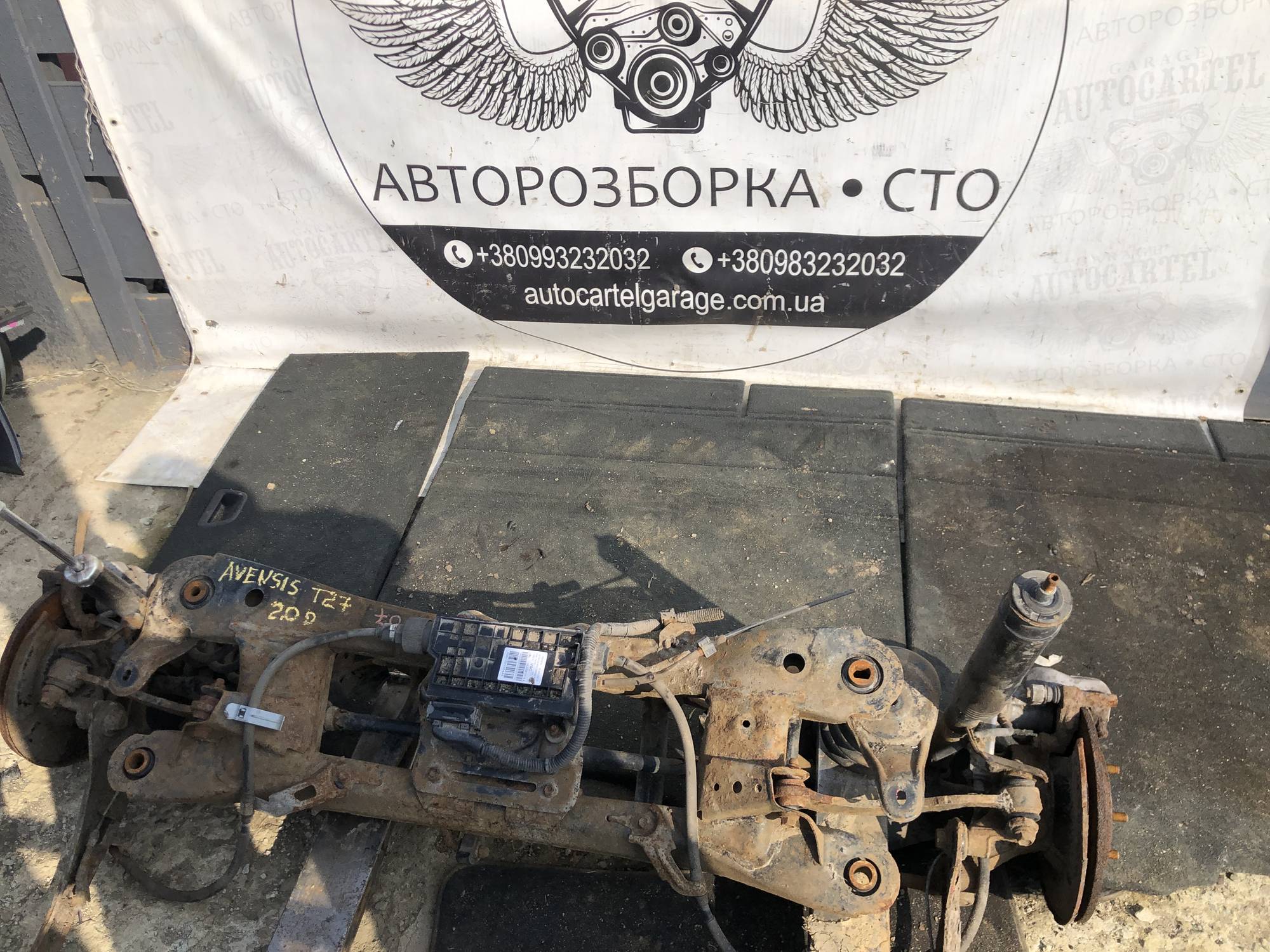 Балка задня,задній підрамник Toyota Avensis T27 21974762
