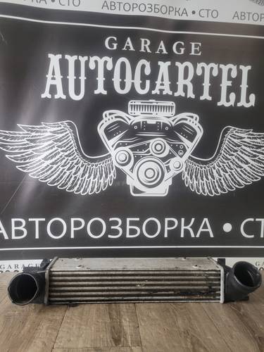 3296373 Радіатор інтеркулера BMW 3 E90 2006