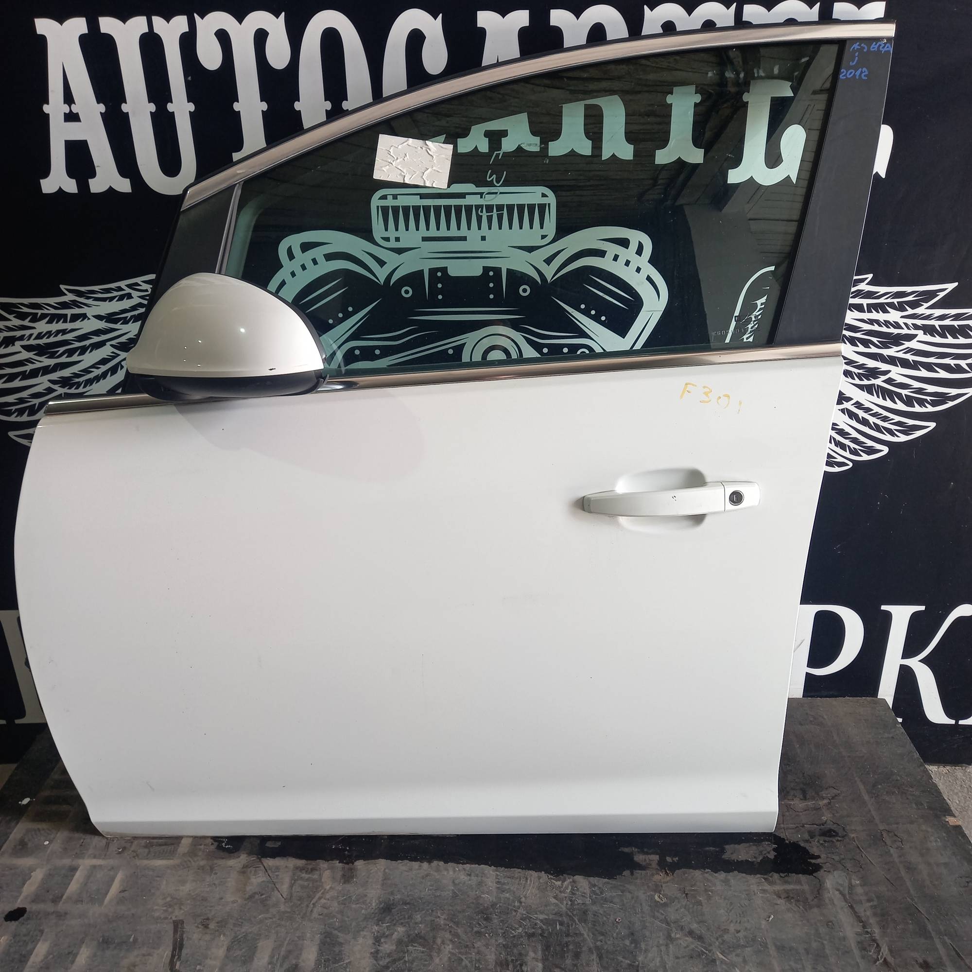 Дверка ліва передня Opel Astra J, 2012, 21500374