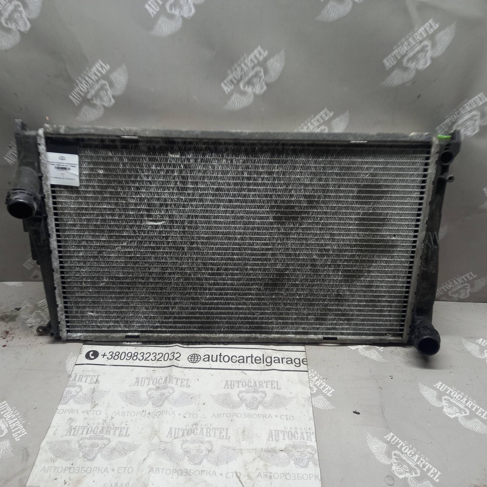 Радіатор водяного охолодження 7788901 BMW E90 E91 7788901