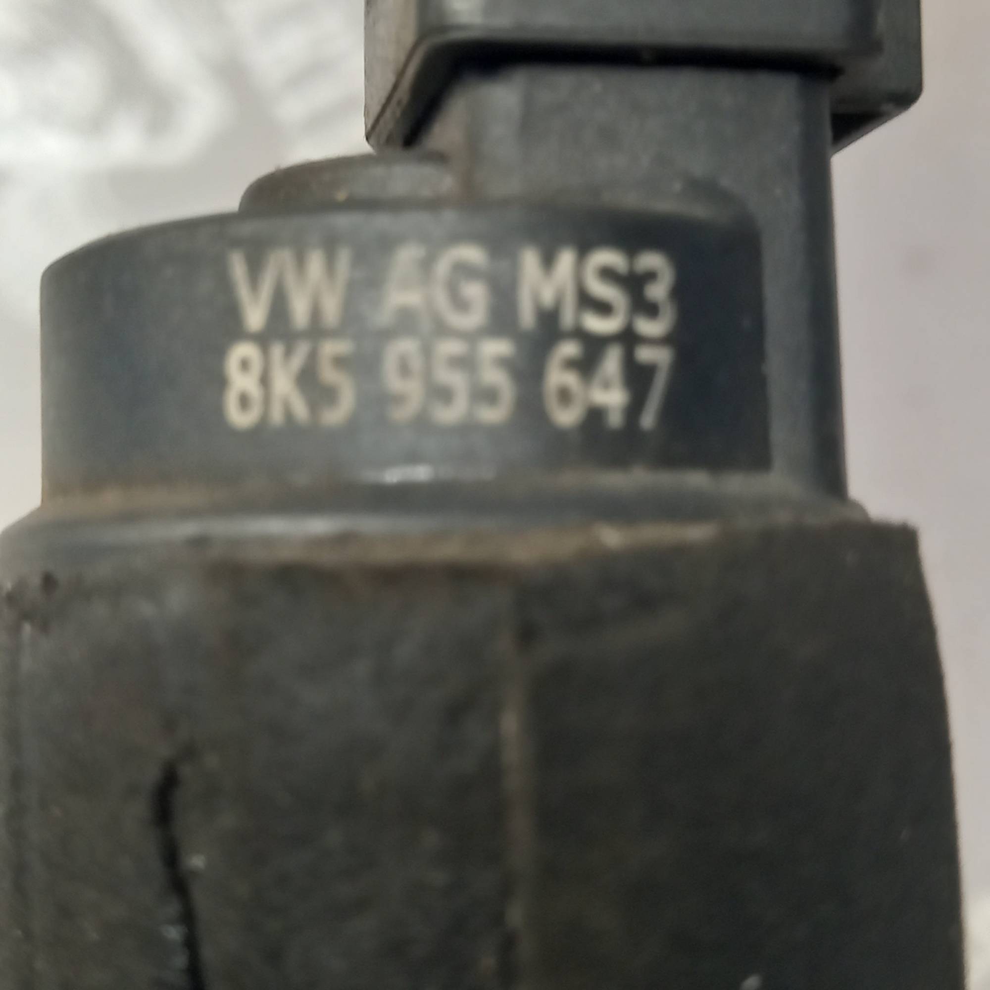 8k5955647 моторчик, насос омивача Audi a4 b5