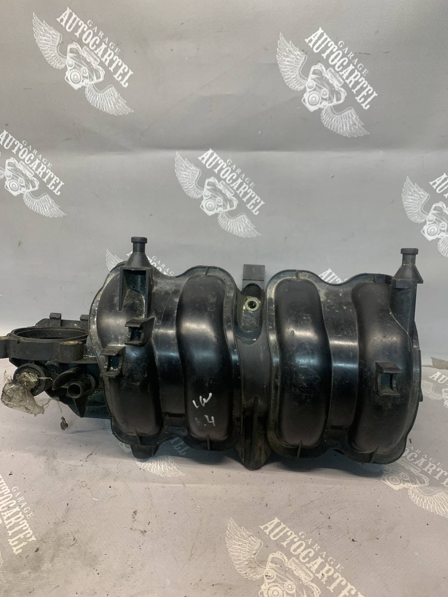 036129711dp Впускний колектор Škoda Fabia I 1999-2007 1.4 16V