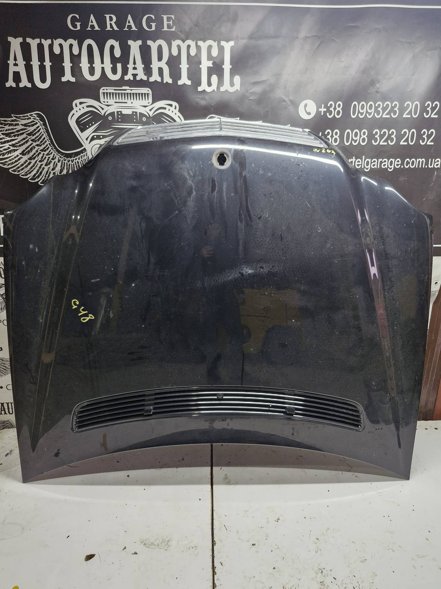 Капот передній Mercedes w 203 c class 21610523