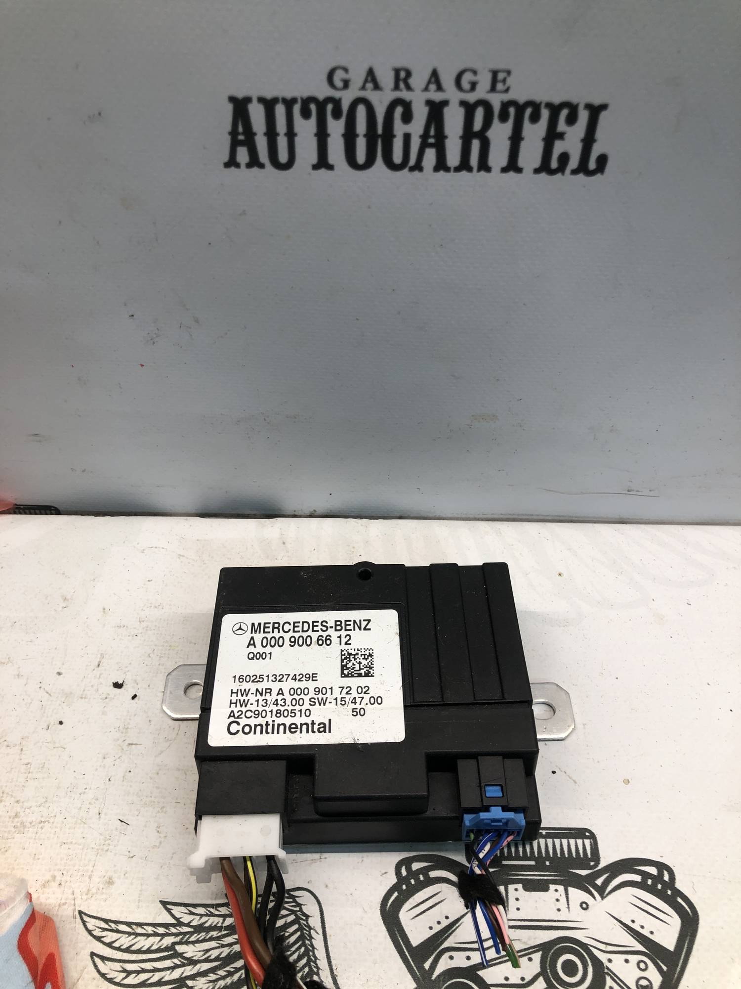 Блок керування паливним насосом Mercedes W213 E 17-18 A0009006612